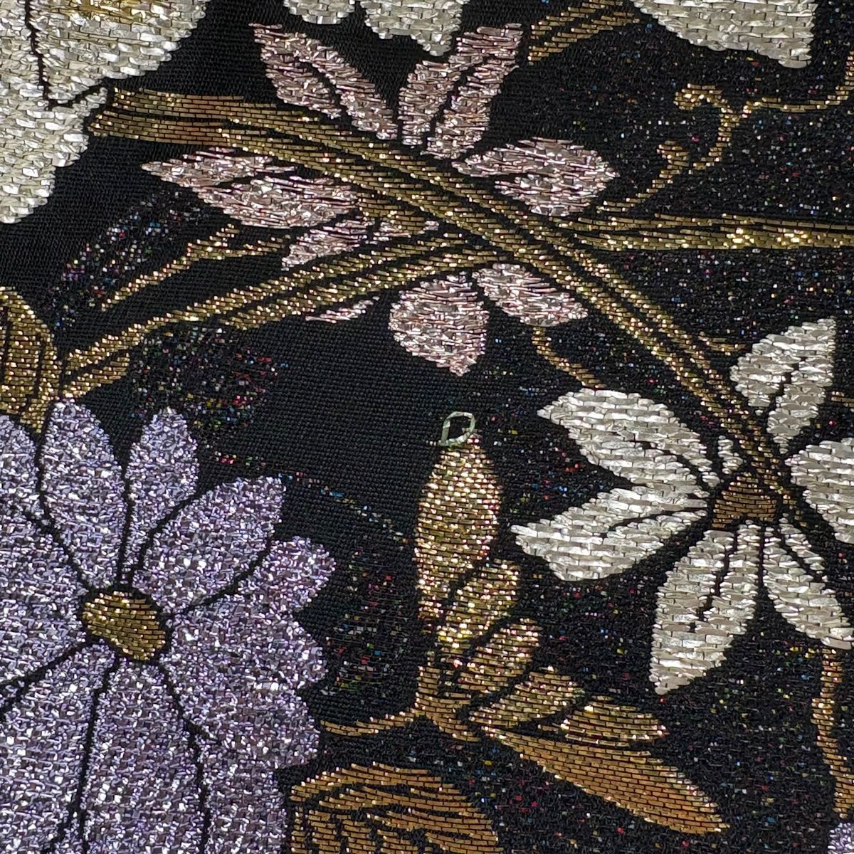 名古屋帯 秀品 宝尽くし 桜 縮緬 黒 正絹