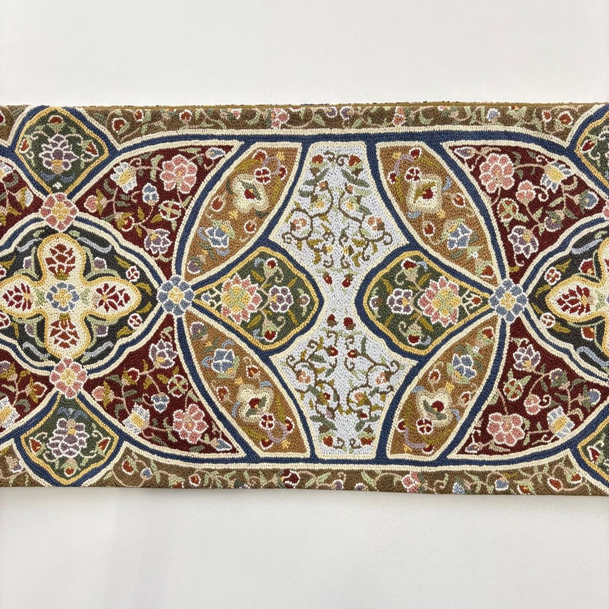 美品】 袋帯 逸品 華文 草花 相良刺繍 赤茶 六通 正絹 【中古】 - メルカリ