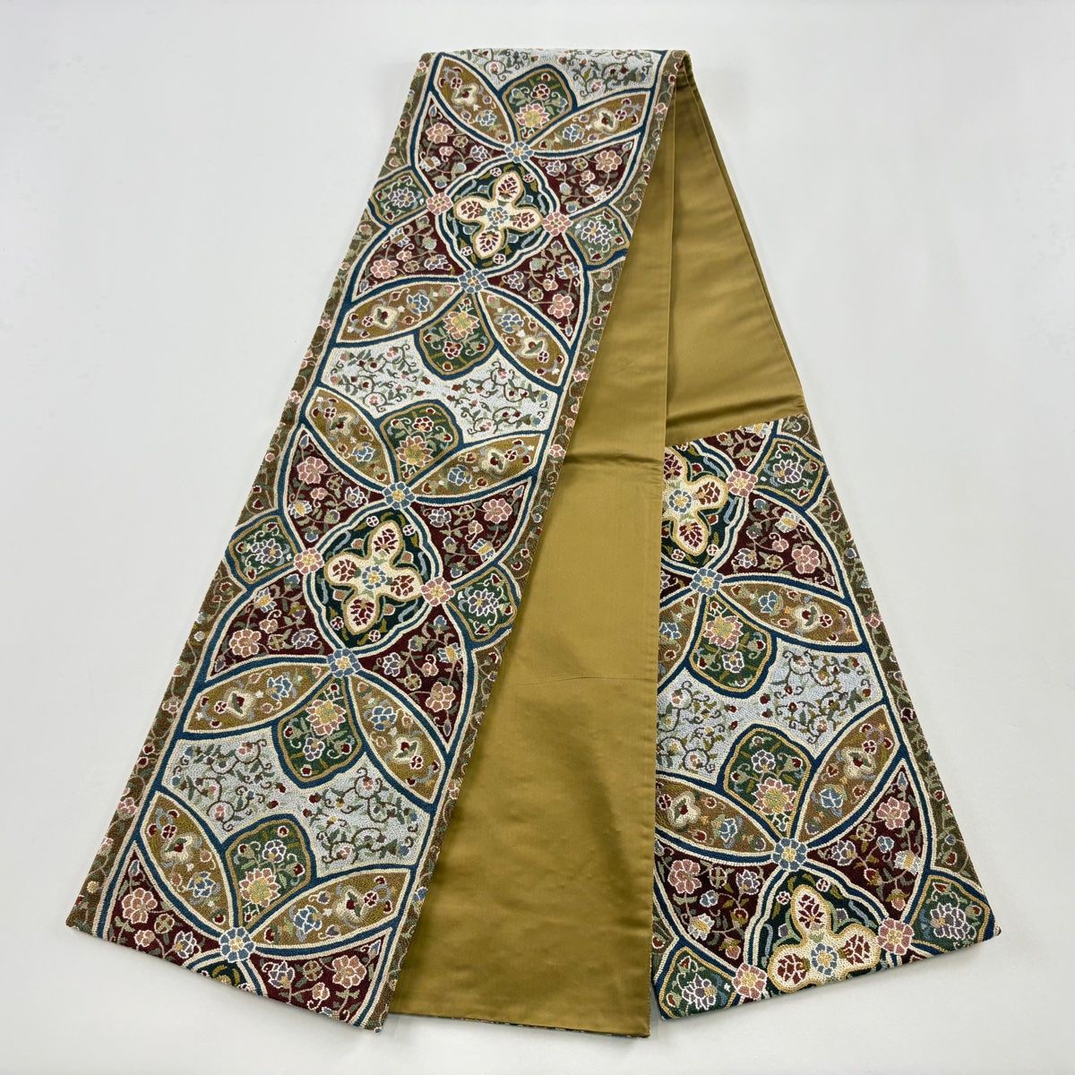 美品】 袋帯 逸品 華文 草花 相良刺繍 赤茶 六通 正絹 【中古】 - メルカリ