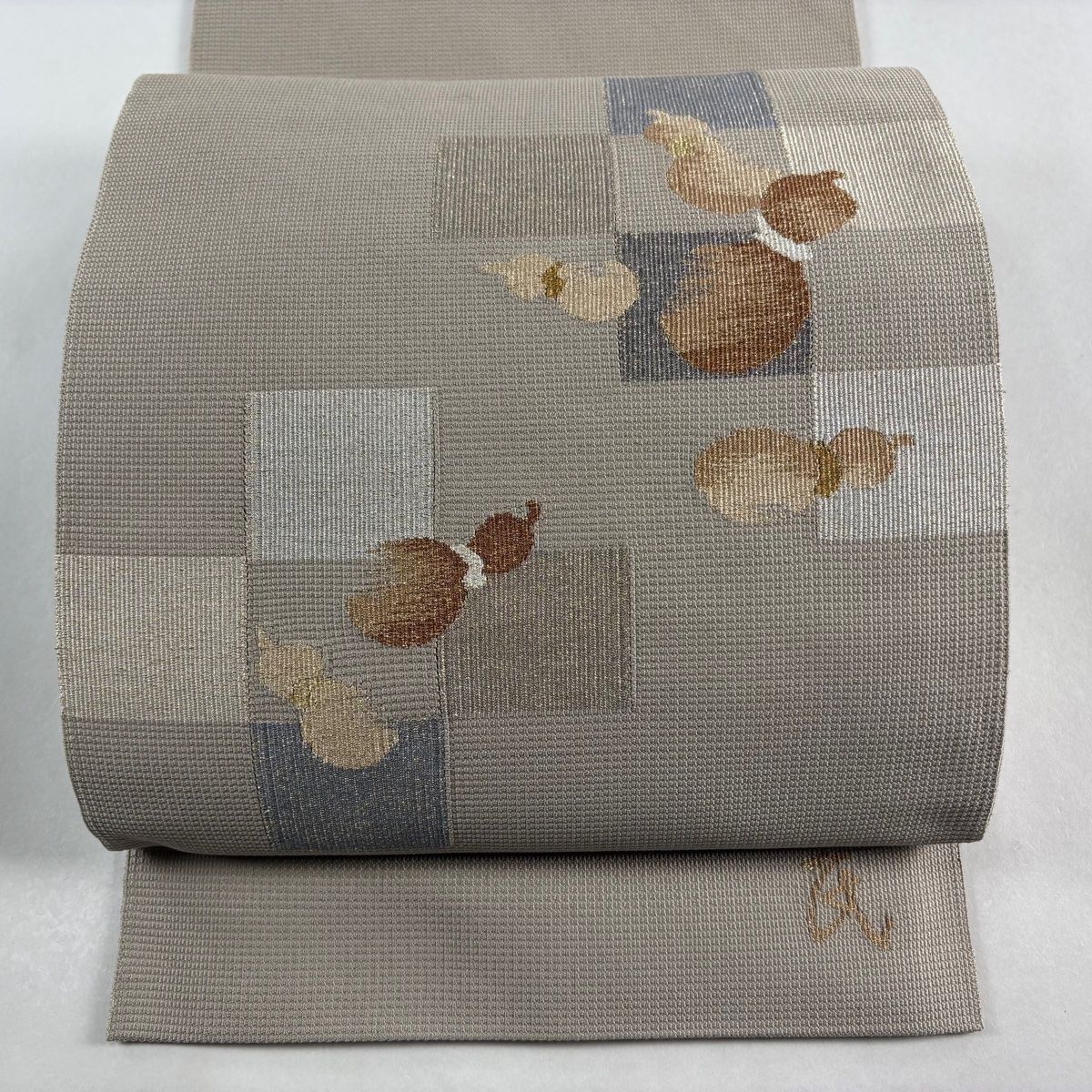 特選　未使用　名古屋帯 八寸 市松 瓢箪 名古屋帯 優品 八寸名古屋帯 松葉仕立て 瓢箪 市松 金糸 灰茶 正絹