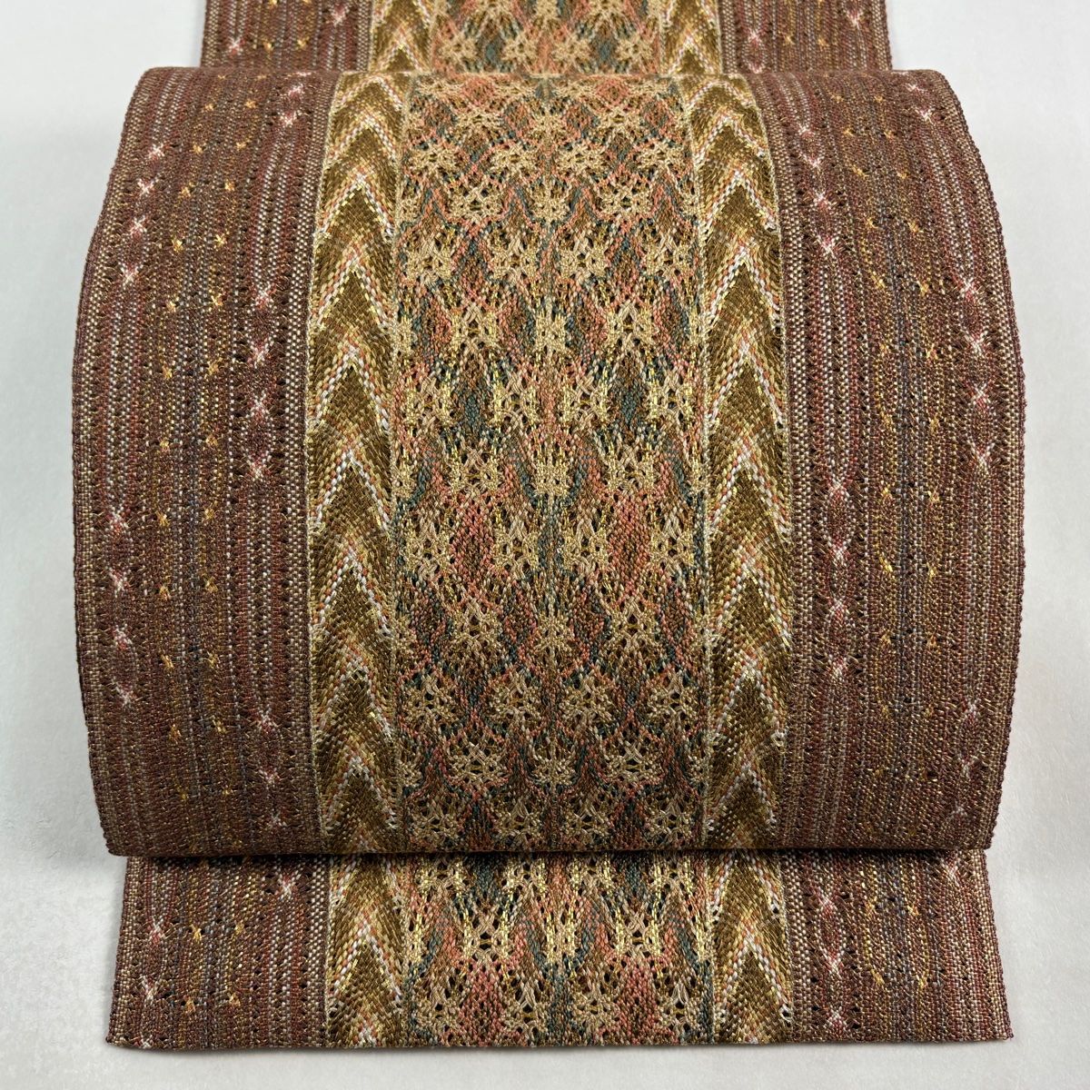 名古屋帯 秀品 八寸名古屋帯 松葉仕立て やまと 幾何学模様 縞 金糸 茶色 正絹