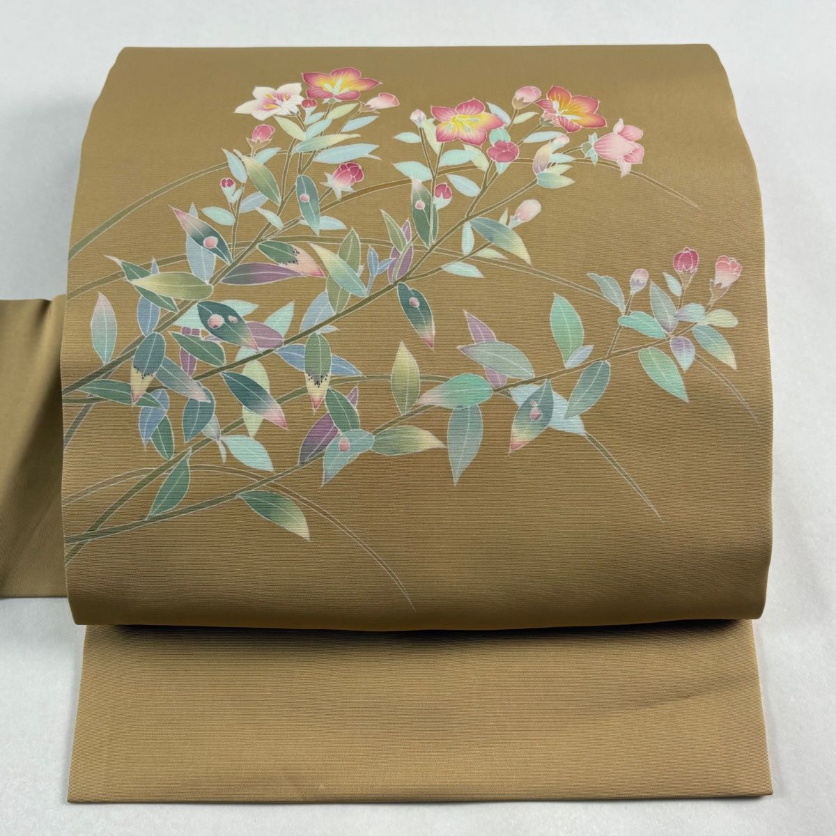 名古屋帯 秀品 落款 枝花 ベージュ 正絹