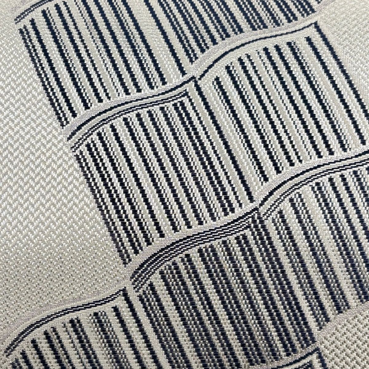 ［六通］袋帯　中古美品　藍染 O-330 美品】 袋帯 逸品 藍染組錦 灰汁醗酵建本藍染 幾何学模様 銀糸 灰白 六