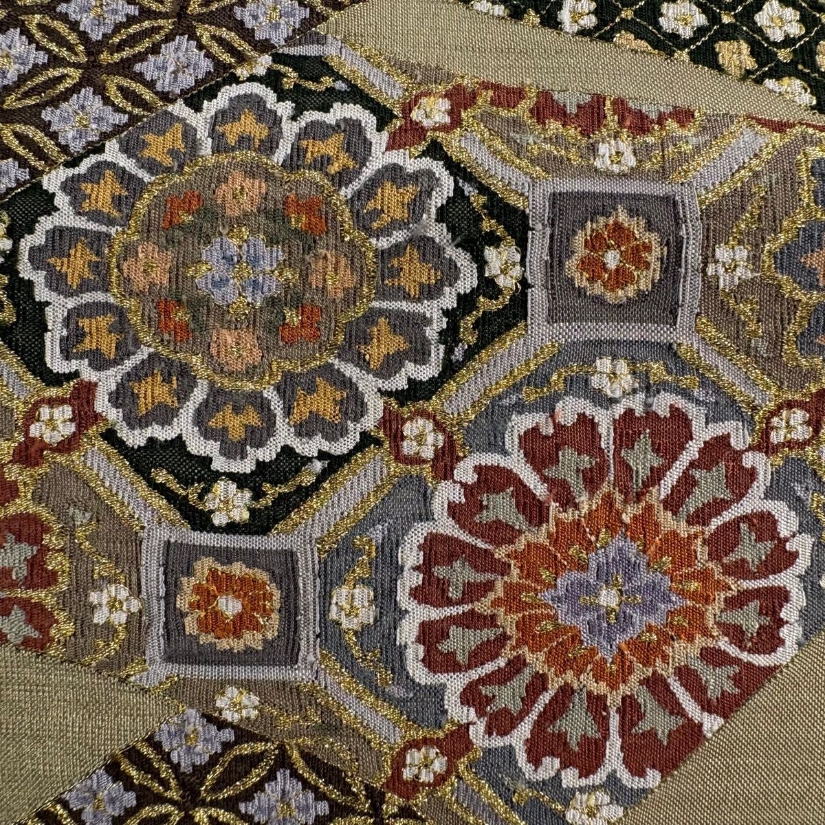 名古屋帯 巻物 蜀江華文 金糸 灰緑 正絹