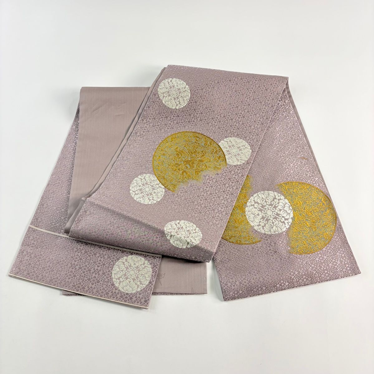 袋帯 逸品 山口美術織物 落款 関西仕立て 葡萄鏡文 浮線綾文 金糸 刺繍