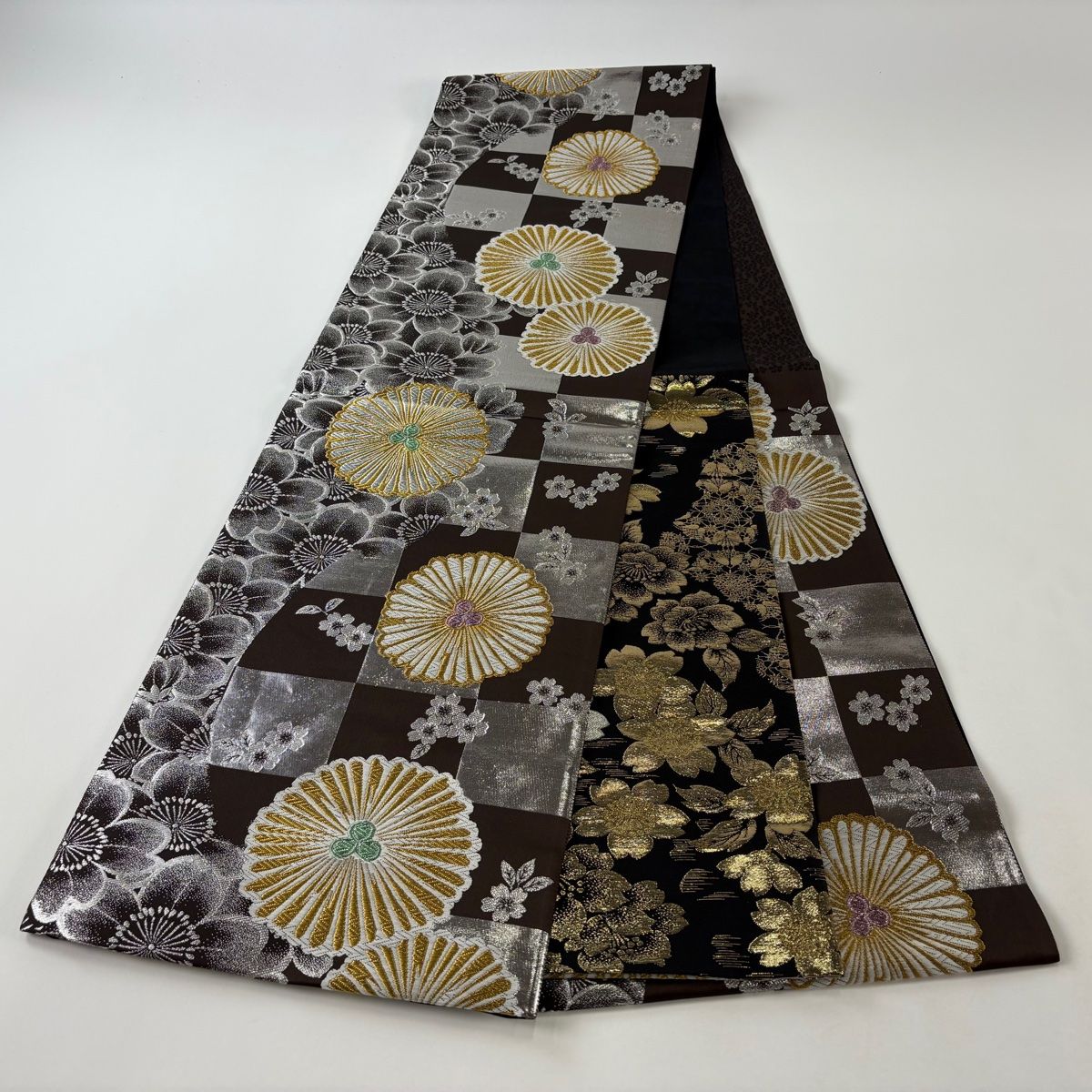 美品】 袋帯 秀品 証紙 若松 市松 金銀糸 箔 茶色 六通 正絹 【中古