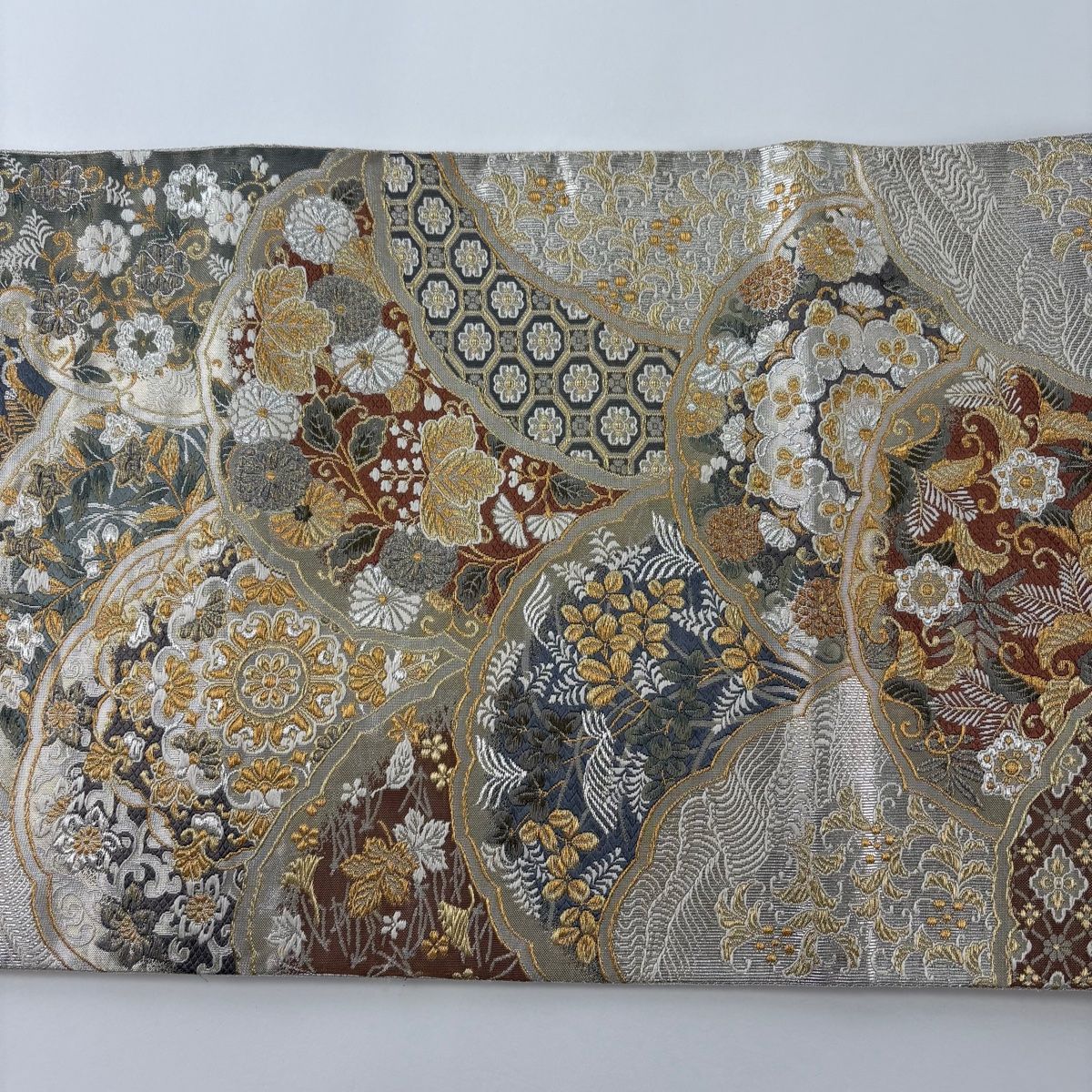 美品】 袋帯 秀品 草花 華文 金銀糸 箔 灰白 六通 正絹 【中古