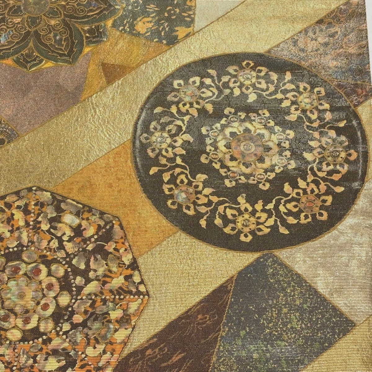 袋帯 秀品 華文 幾何学 箔 金色 お太鼓柄 正絹 【中古】 - メルカリ