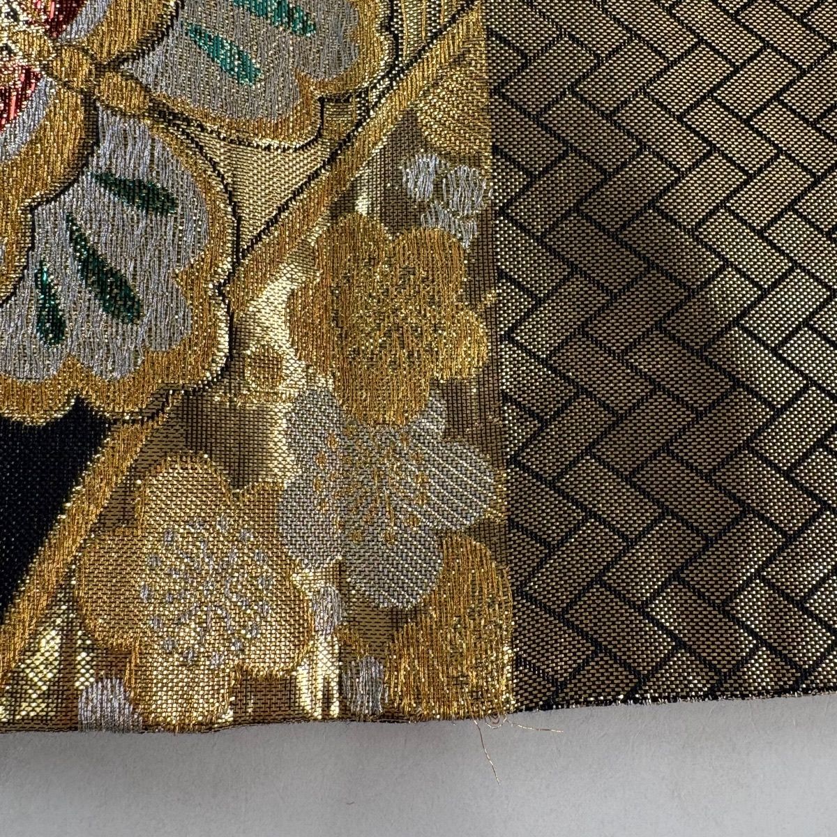 袋帯 秀品 振袖向き 蝶 桜 金銀糸 箔 金色 六通 正絹 【中古】 - メルカリ