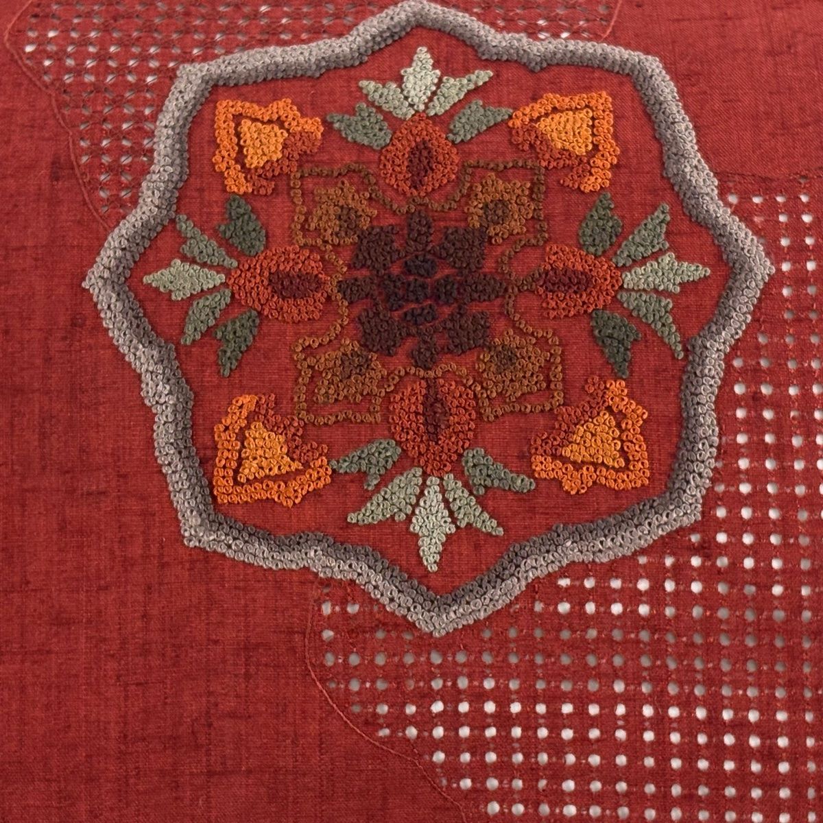 名古屋帯 秀品 紬地 華文 刺繍 相良刺繍 赤茶 正絹