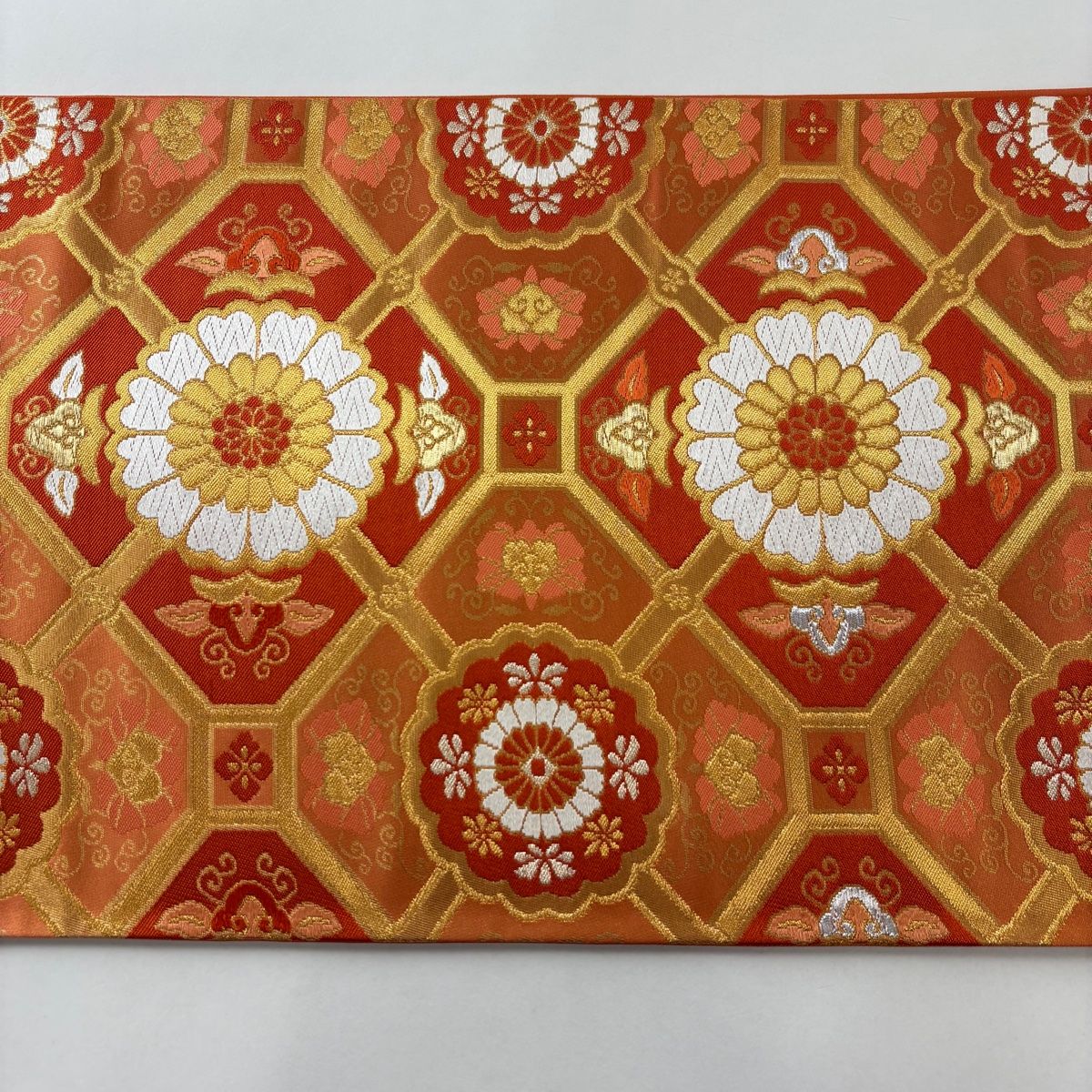 美品】 袋帯 秀品 渡文 落款 本金箔 菊 花唐草 金銀糸 唐織 オレンジ