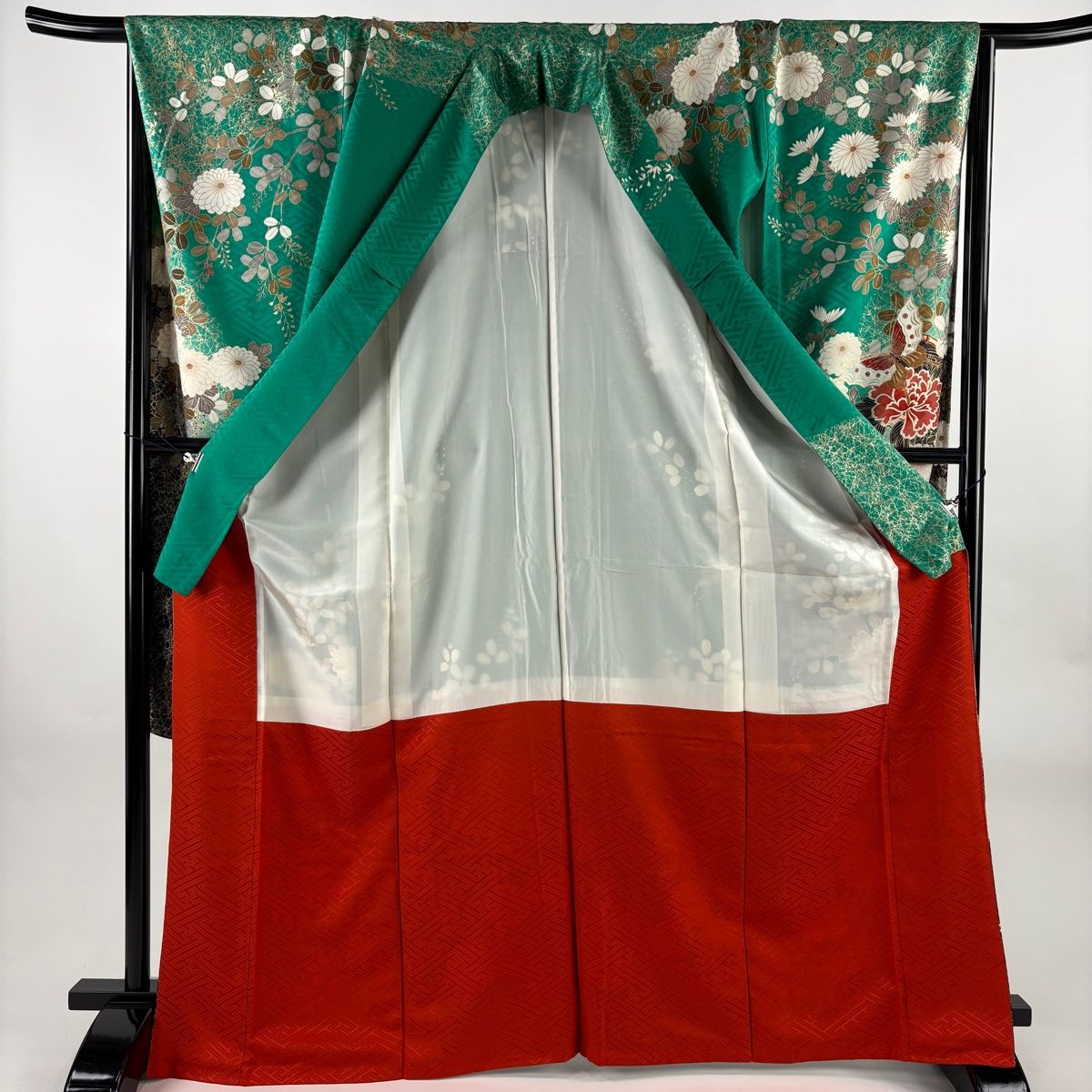 振袖 身丈169cm 裄丈66cm M 袷 蝶 菊 金糸 金彩 緑 正絹 秀品 【中古