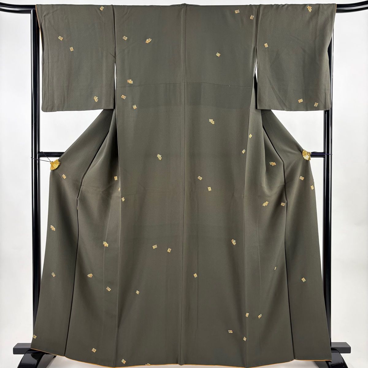 小紋 身丈162.5cm 裄丈66.5cm M 袷 源氏香 刺繍 縮緬 深緑 正絹 秀品