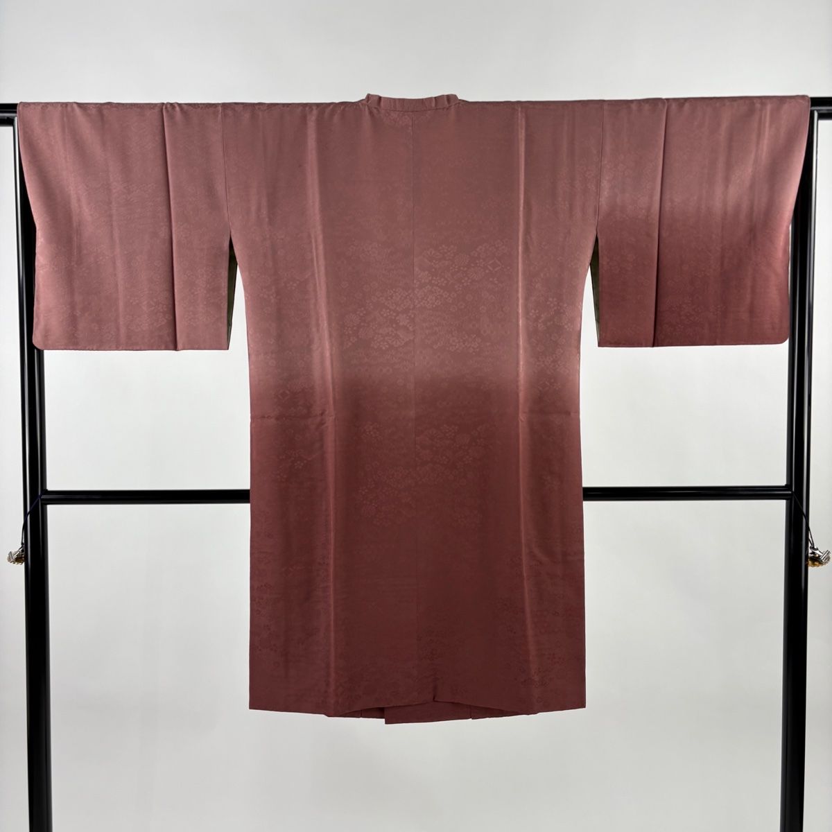 道行 身丈103 5 cm 裄丈65 M 和装コート 角衿 地紋 ぼかし 赤紫 正絹 秀品