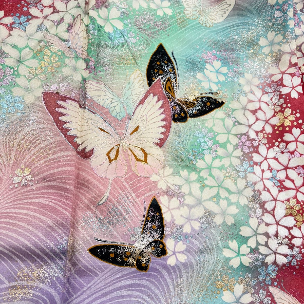 振袖 身丈166.5cm 裄丈65cm M 袷 蝶 桜 金銀彩 染め分け 濃ピンク 正絹