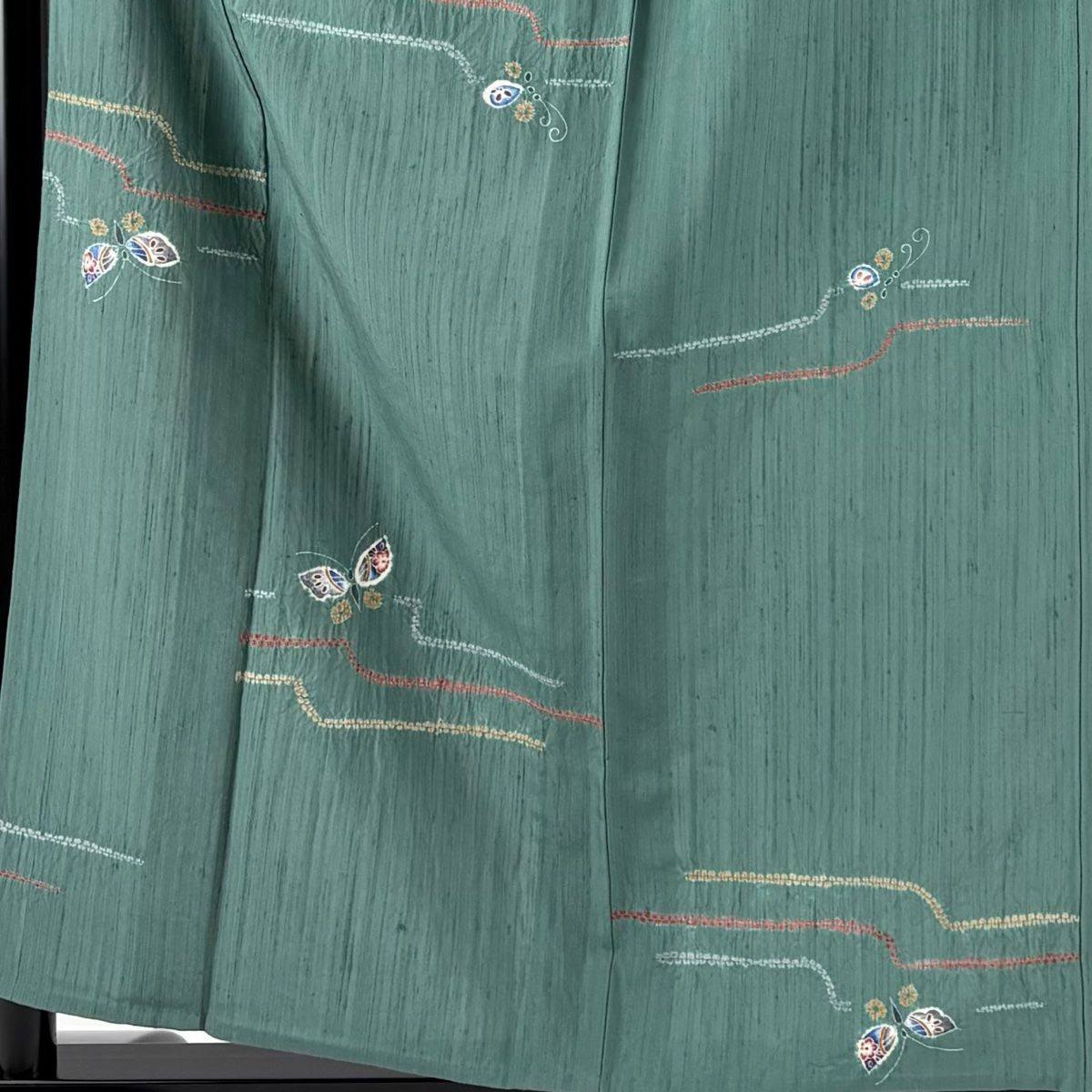 小紋 身丈158 cm 裄丈65 M 単衣 紬地 蝶 草花 絞り 灰緑 正絹 秀品