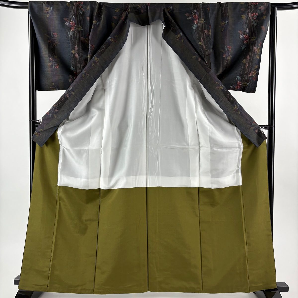  紬 身丈165 5 cm 裄丈65 M 袷 草花 焦茶色 正絹 秀品 紬 着物