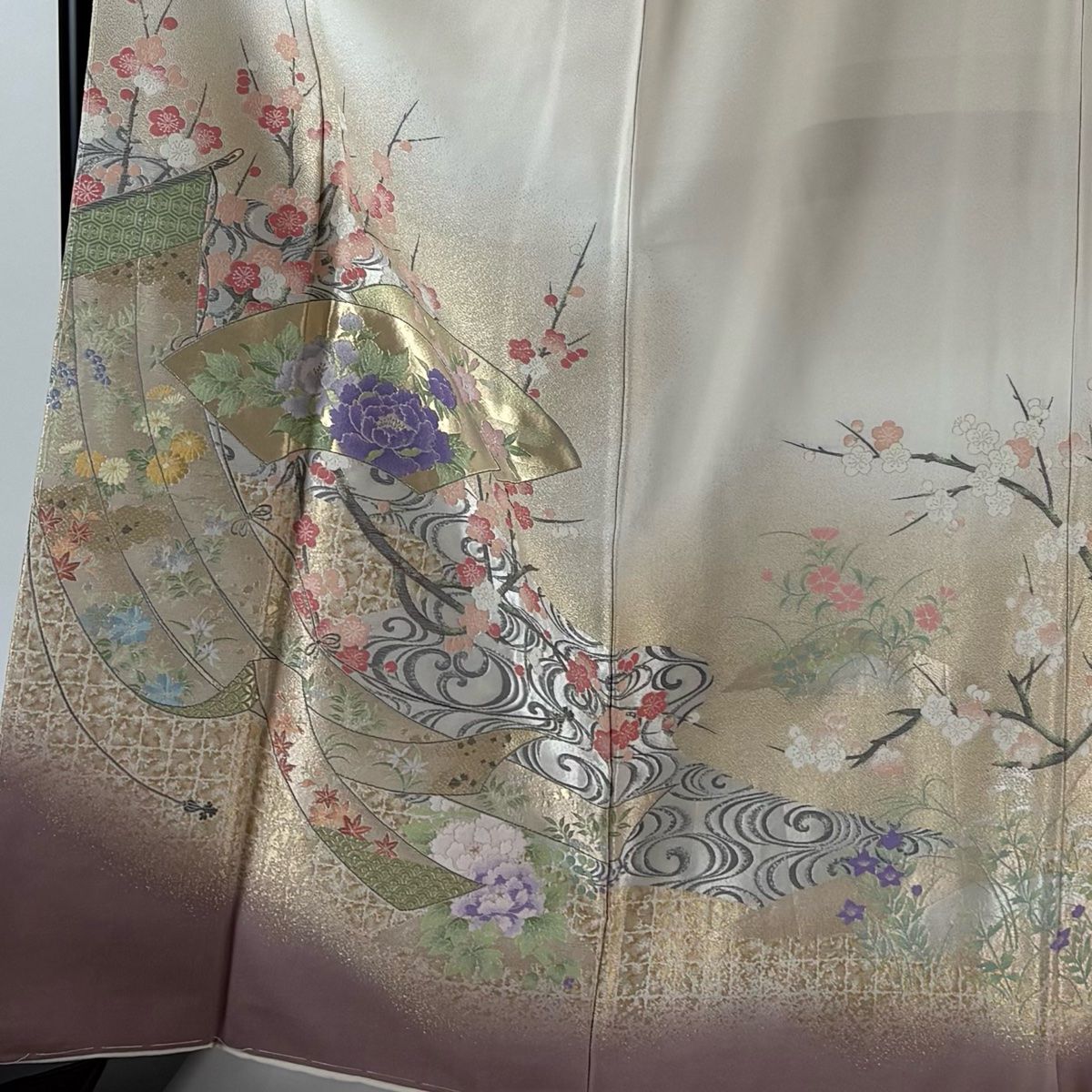 色留袖 身丈165 5 cm 裄丈69 L 袷 扇面 慶賀紅白梅 金銀糸 ぼかし ベージュ 正絹 秀品 一つ紋