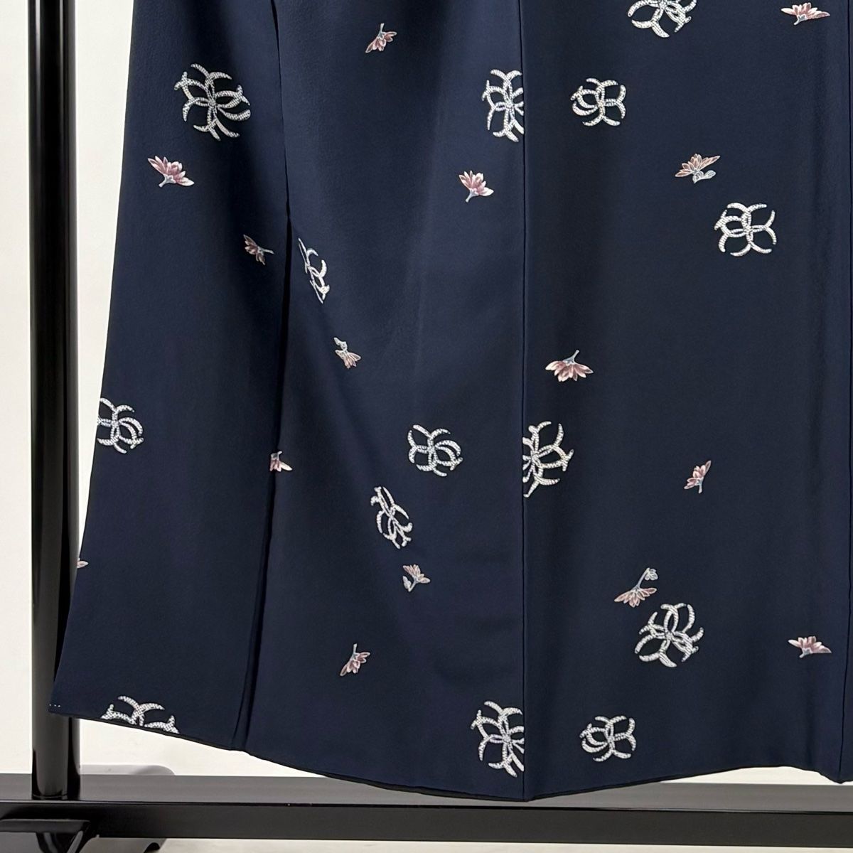 小紋 身丈152cm 裄丈64cm M 袷 菊 紺色 正絹 秀品 【中古】 - メルカリ