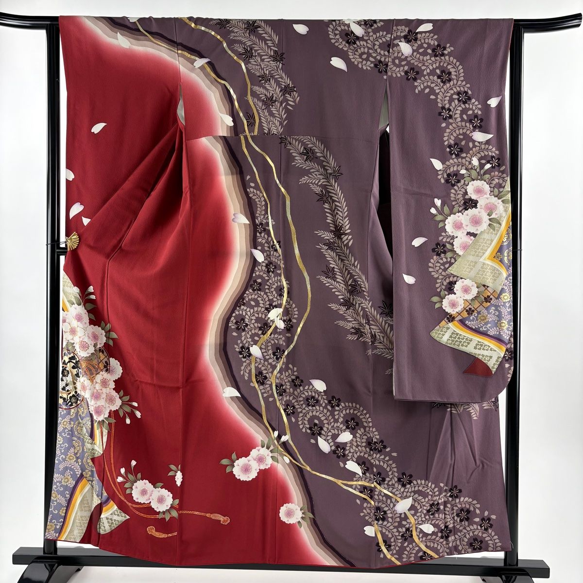 振袖 身丈159cm 裄丈63.5cm S 袷 桜 鼓 金糸 金彩 赤 正絹 秀品 【中古