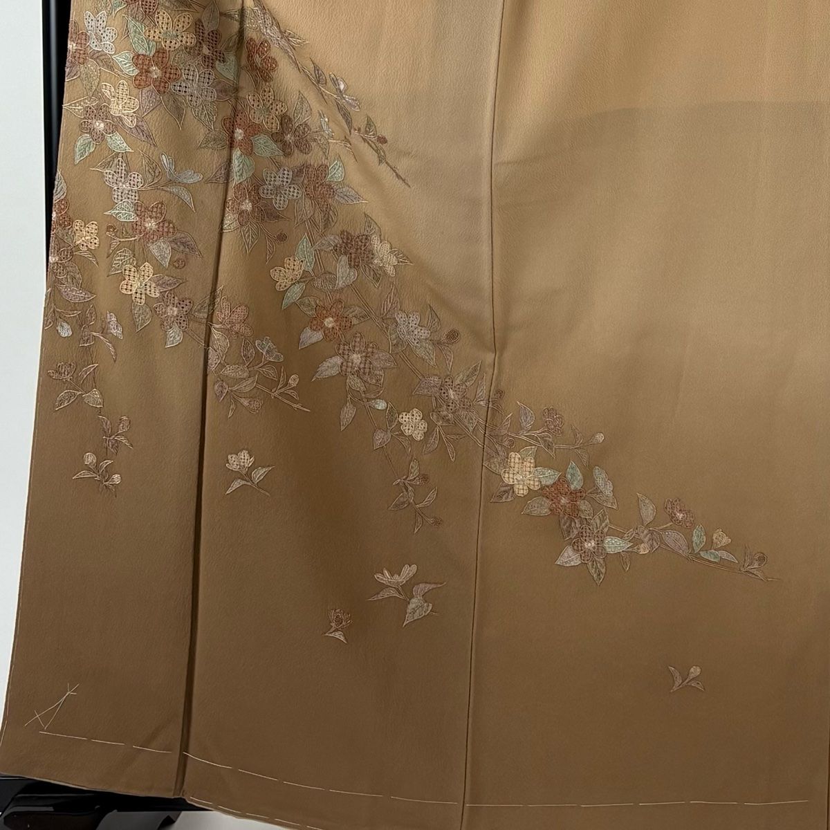 訪問着 身丈163.5cm 裄丈64.5cm M 袷 枝花 刺繍 ぼかし 薄茶色 正絹 秀