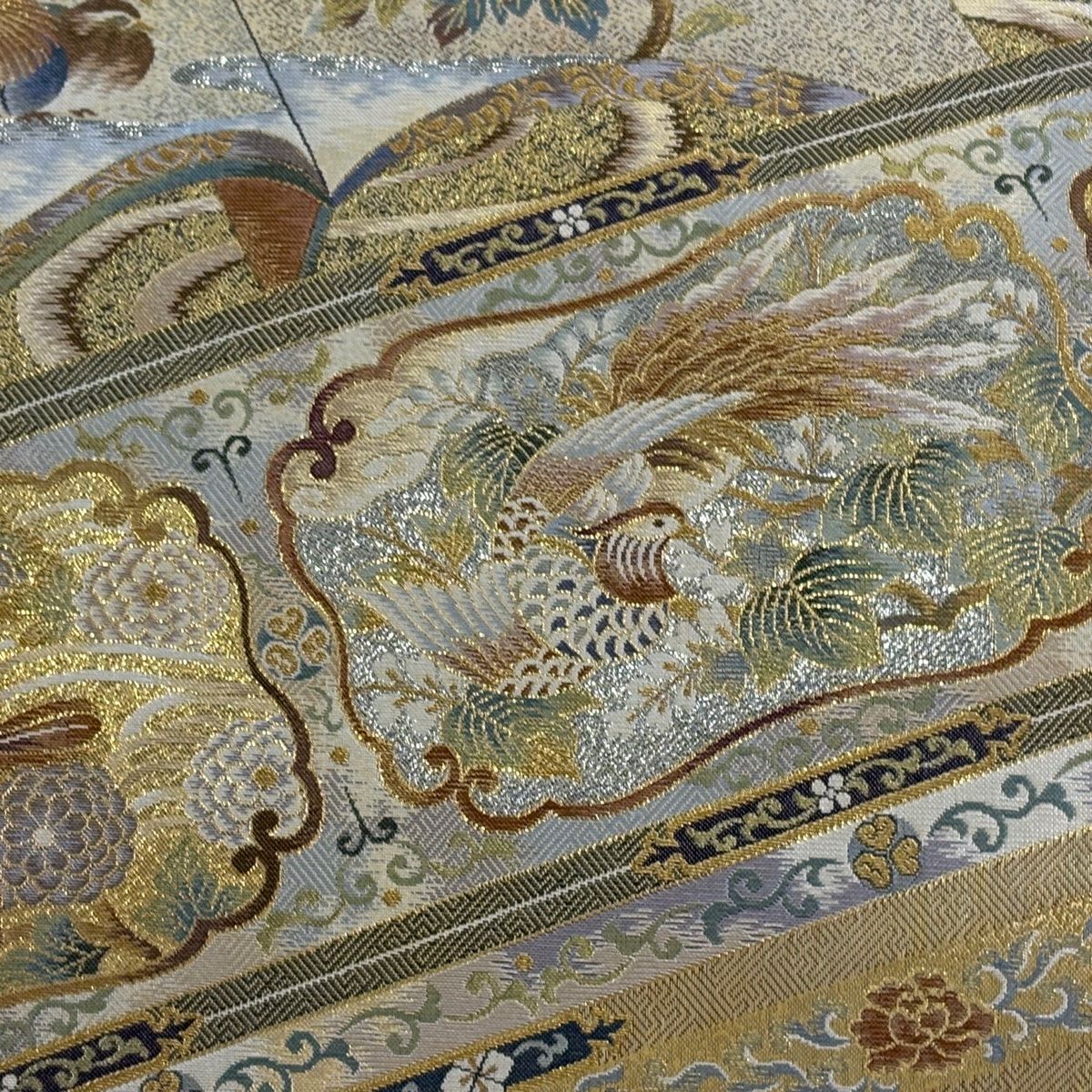 丸帯 温古智新 壱阡八百口織 手先四通り 花鳥 辻が花柄 金糸 本金箔 金色 お太鼓柄 正絹