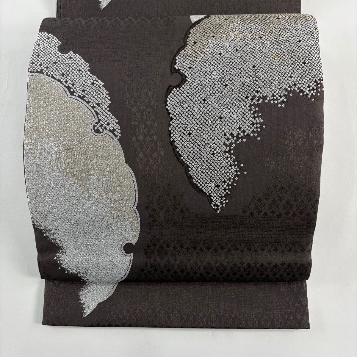 袋帯 名品 雪輪 疋田柄 金糸 灰紫 六通 正絹 【中古】 - メルカリ