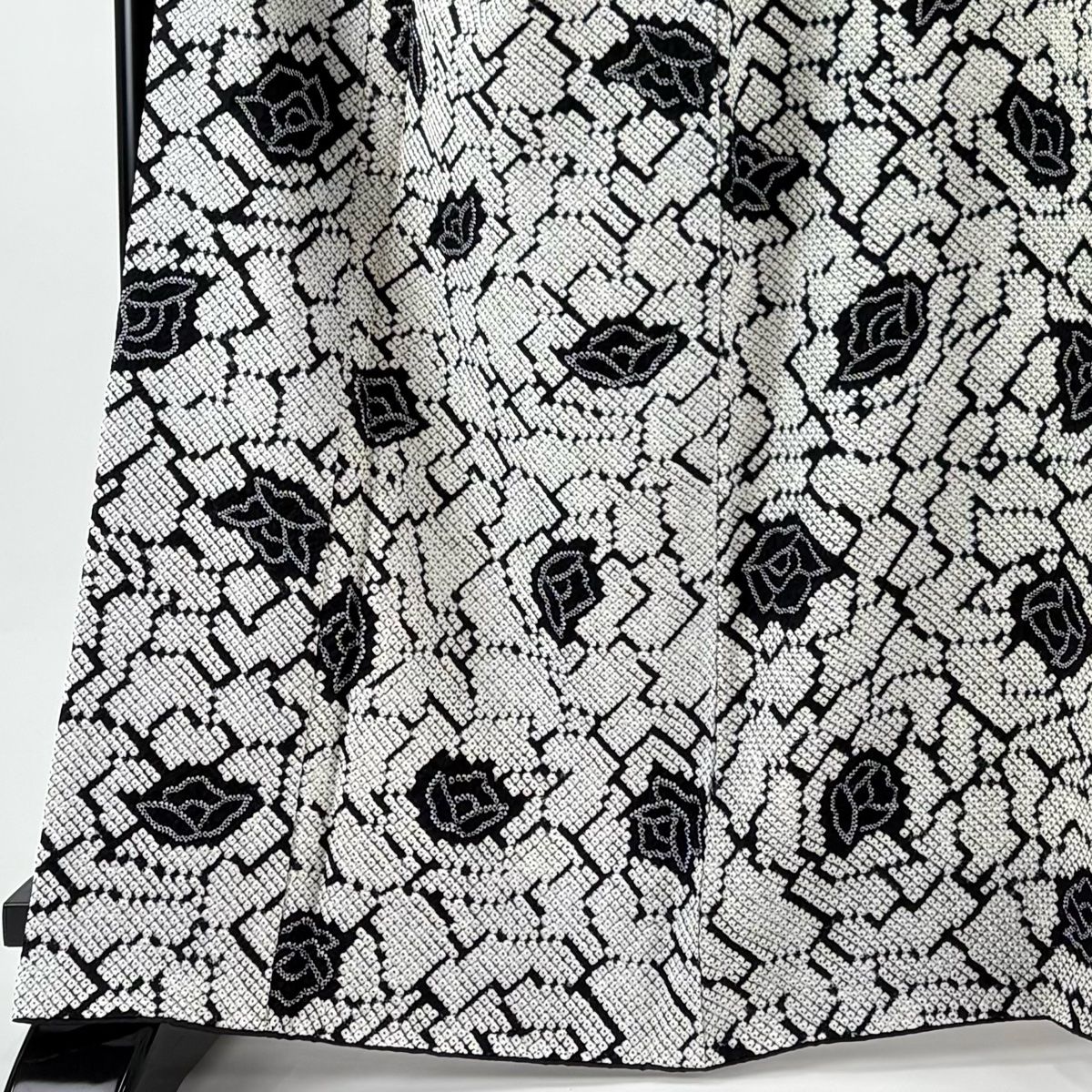 小紋 身丈165 cm 裄丈68.5 L 袷 花 総絞り 灰白 正絹