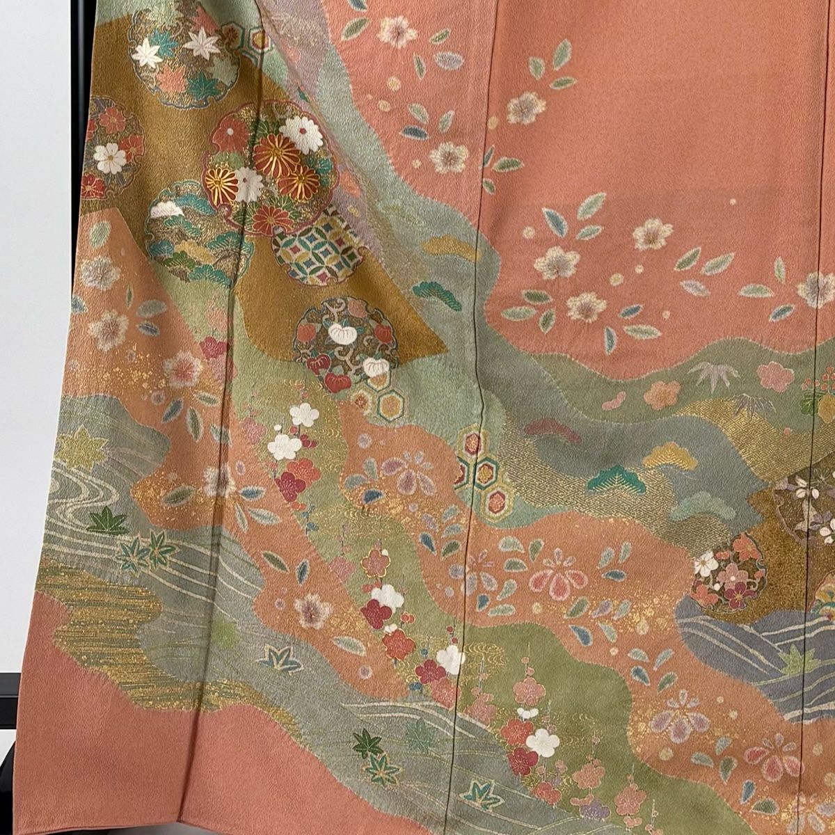 訪問着 身丈171.5 cm 裄丈68.5 L 袷 落款 雪輪 菊 金糸 金彩 サーモンピンク 正絹