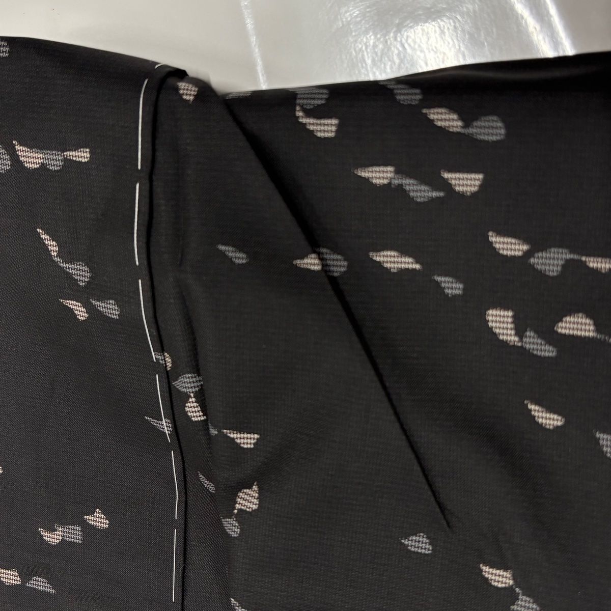  付下げ 身丈166 cm 裄丈69 5 L 袷 川村久太郎 紬地 落款 幾何学 黒 正絹 訪問着 付け下げ 着物