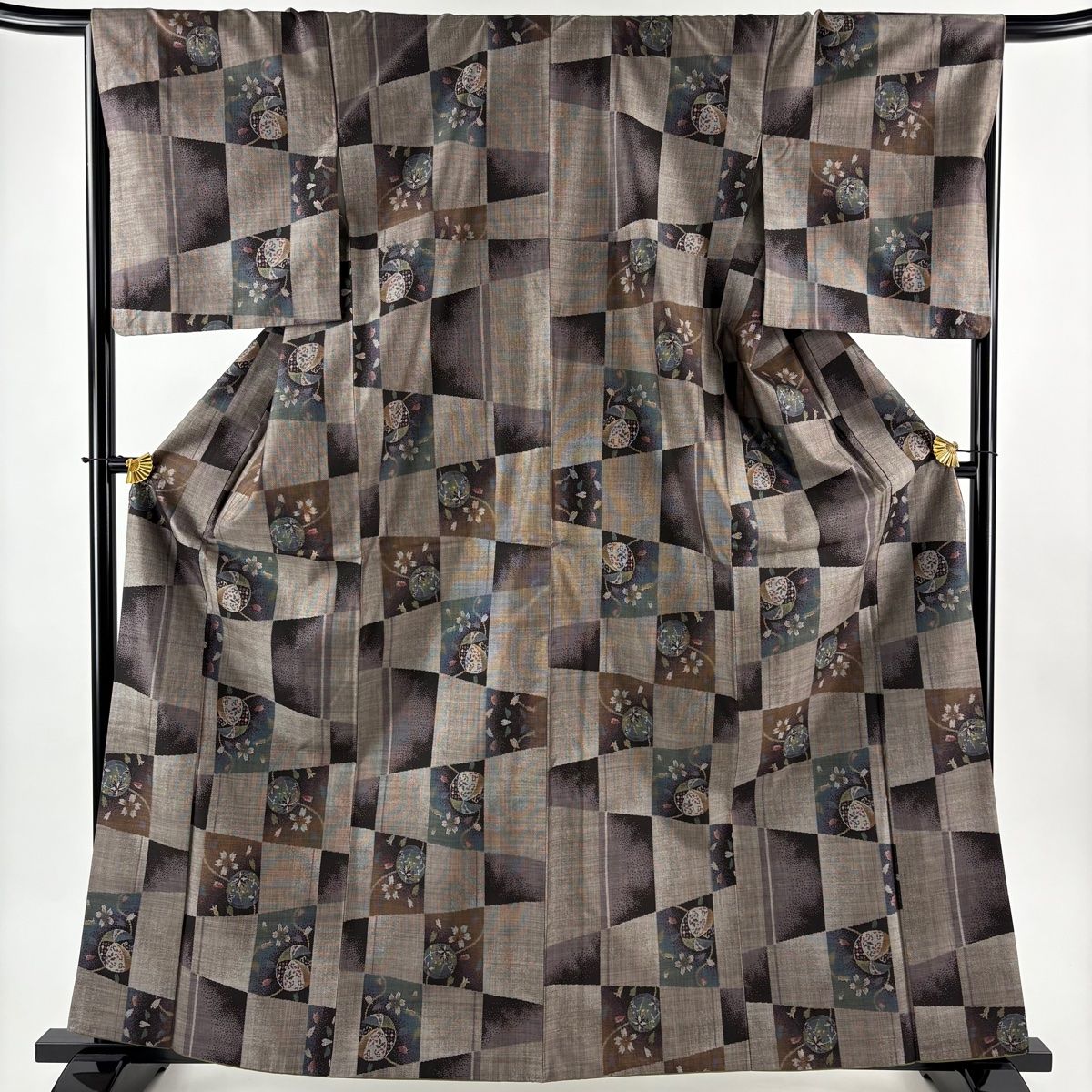 大島紬 身丈162 cm 裄丈67 M 袷 純泥染 証紙 鞠 花 茶色 正絹