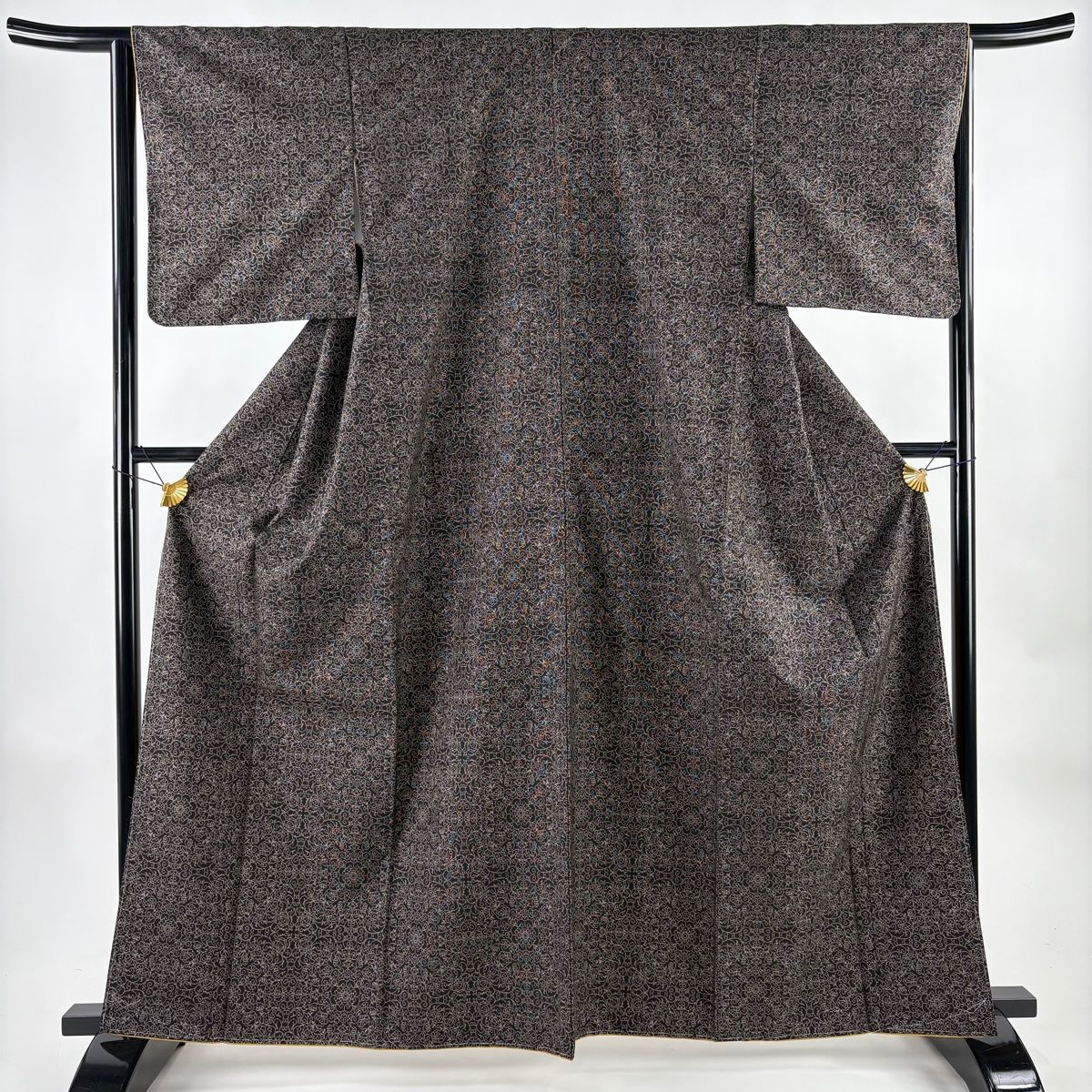 大島紬 身丈163 cm 裄丈65 M 袷 純泥染 証紙 華文 焦茶色 正絹