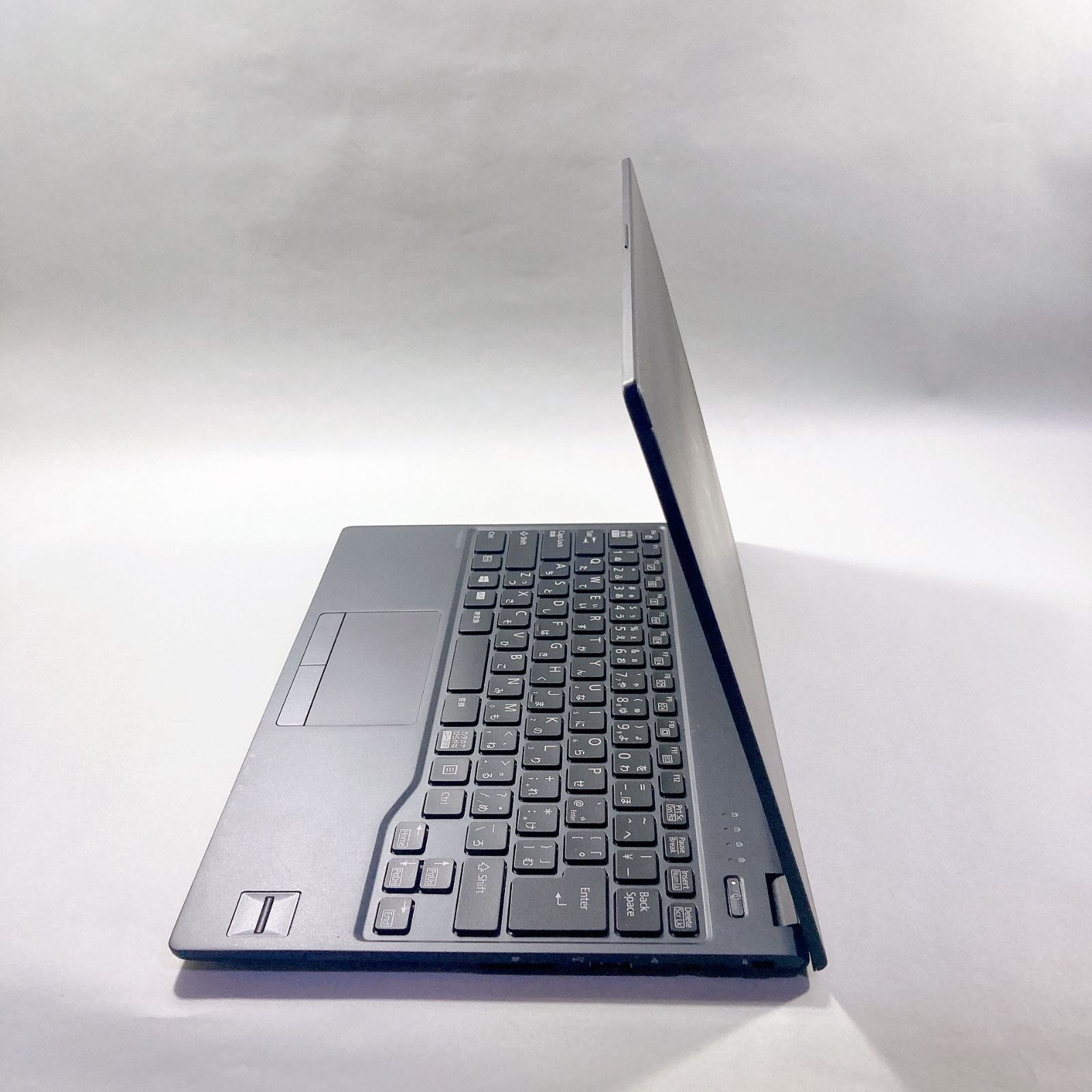 554✨軽量・超薄型 /爆速 SSD新品 /Office付/事務作業に快適✨すぐ