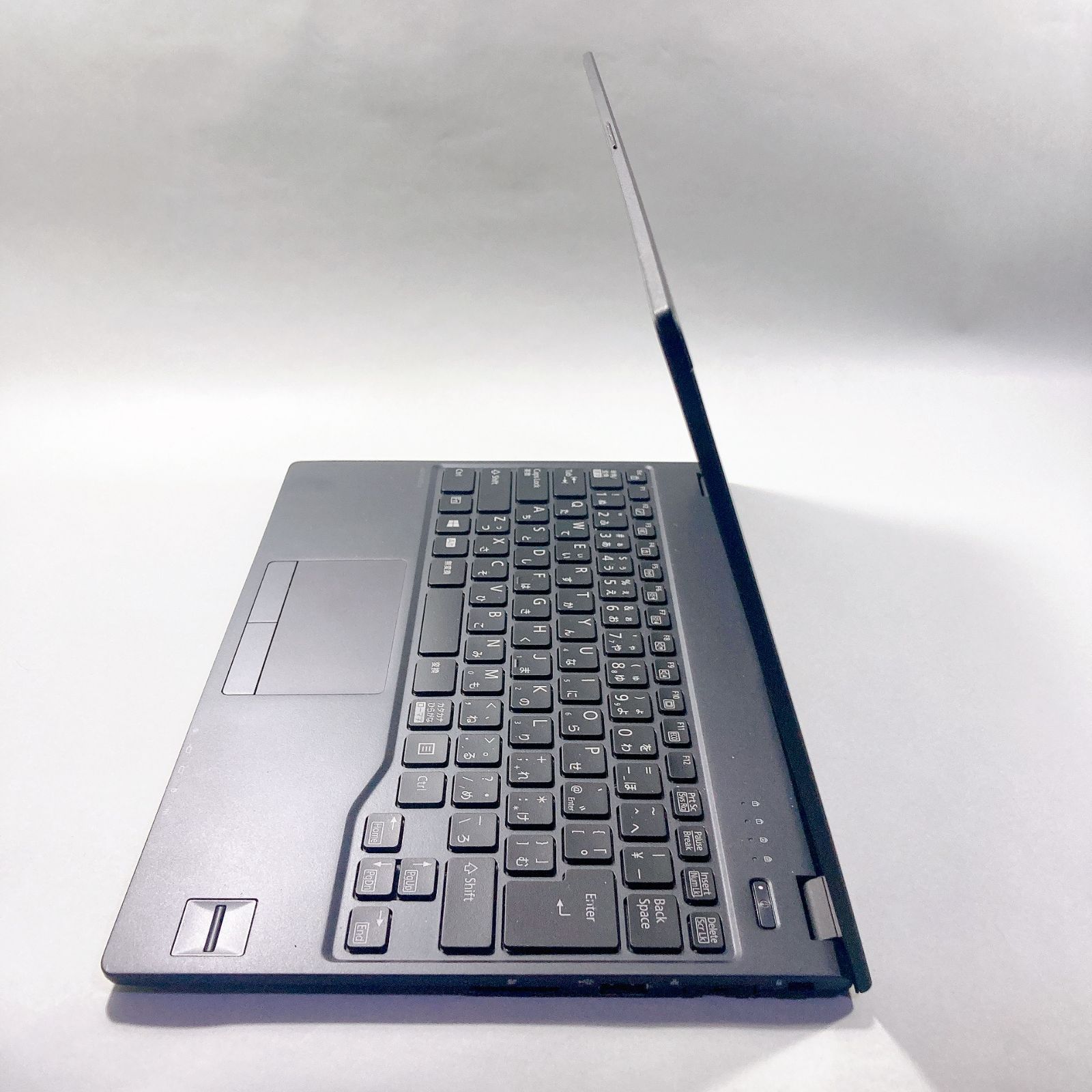 559✨軽量・超薄型 /爆速 SSD新品 /Office付/事務作業に快適✨すぐ