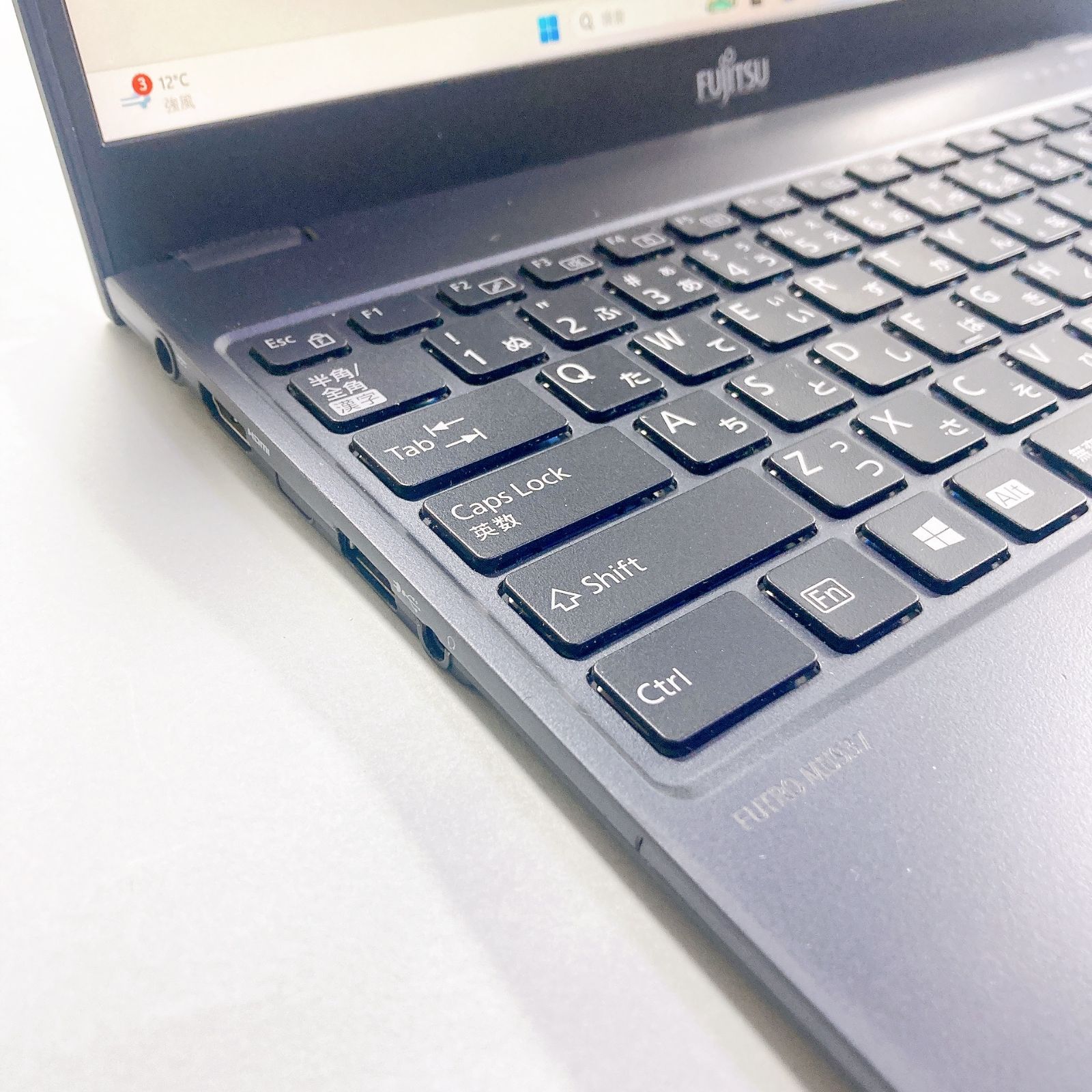 559✨軽量・超薄型 /爆速 SSD新品 /Office付/事務作業に快適✨すぐ