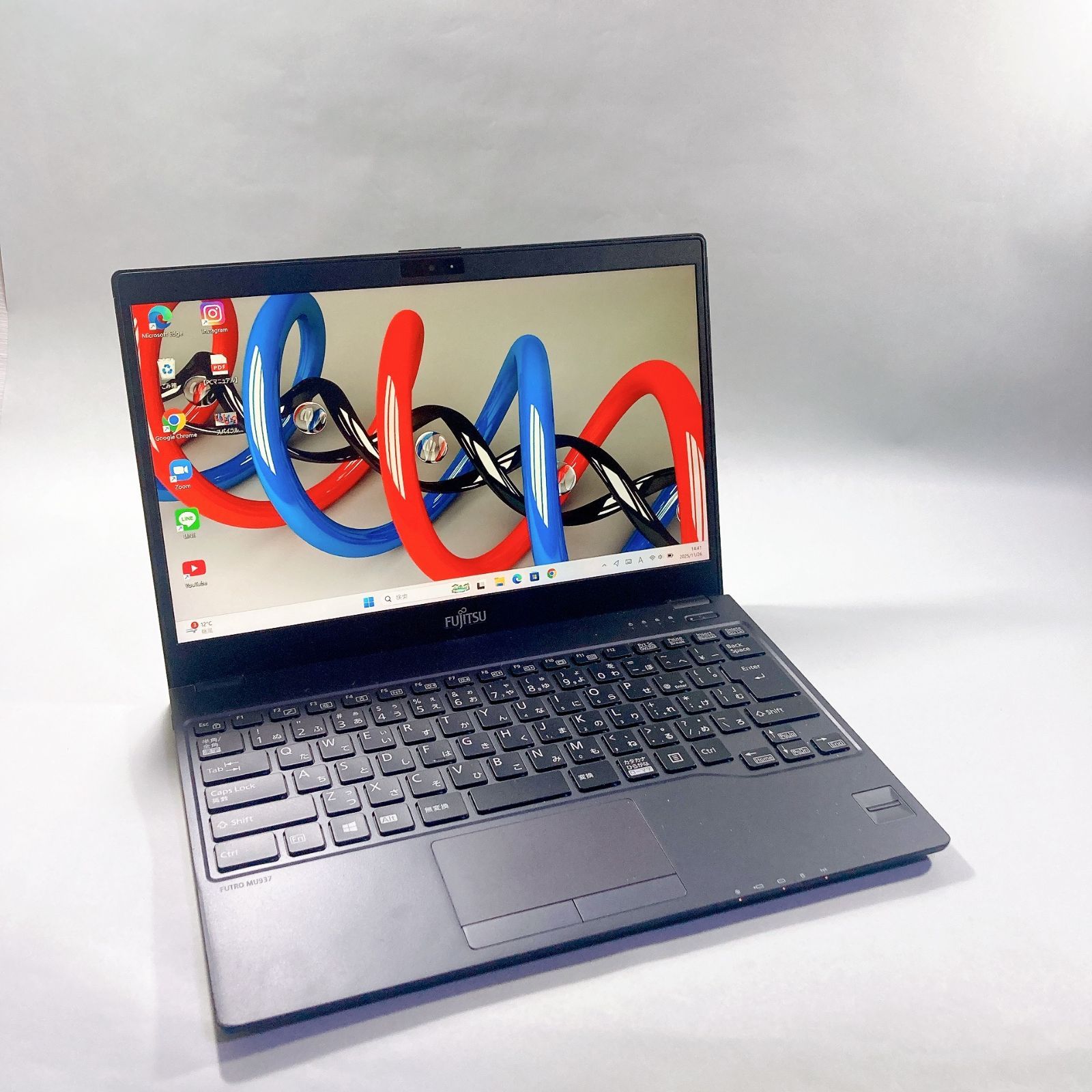 559✨軽量・超薄型 /爆速 SSD新品 /Office付/事務作業に快適✨すぐ