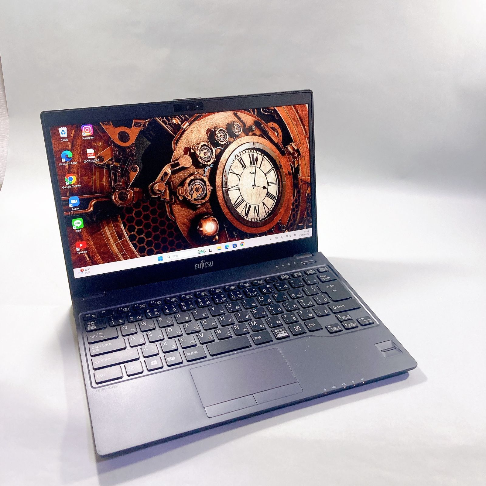 爆速 新品SSD512GB 8GB ノートPC Office 美品 561✨美品/超軽量 /爆速 SSD新品 /Office付/事務作業に快適/Wi-Fi