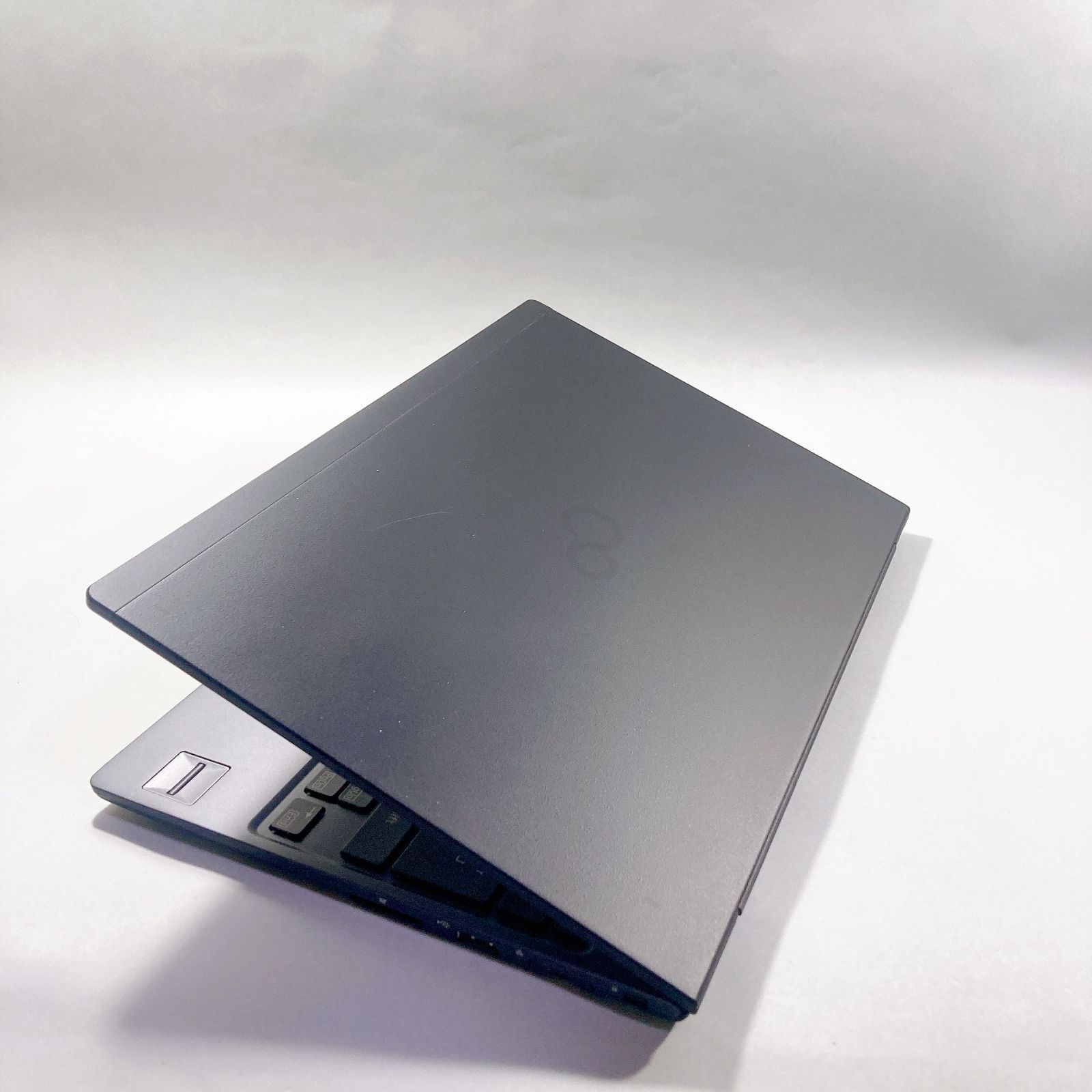 565✨超軽量 /爆速 SSD新品 /Office付/事務作業に快適✨すぐ使える