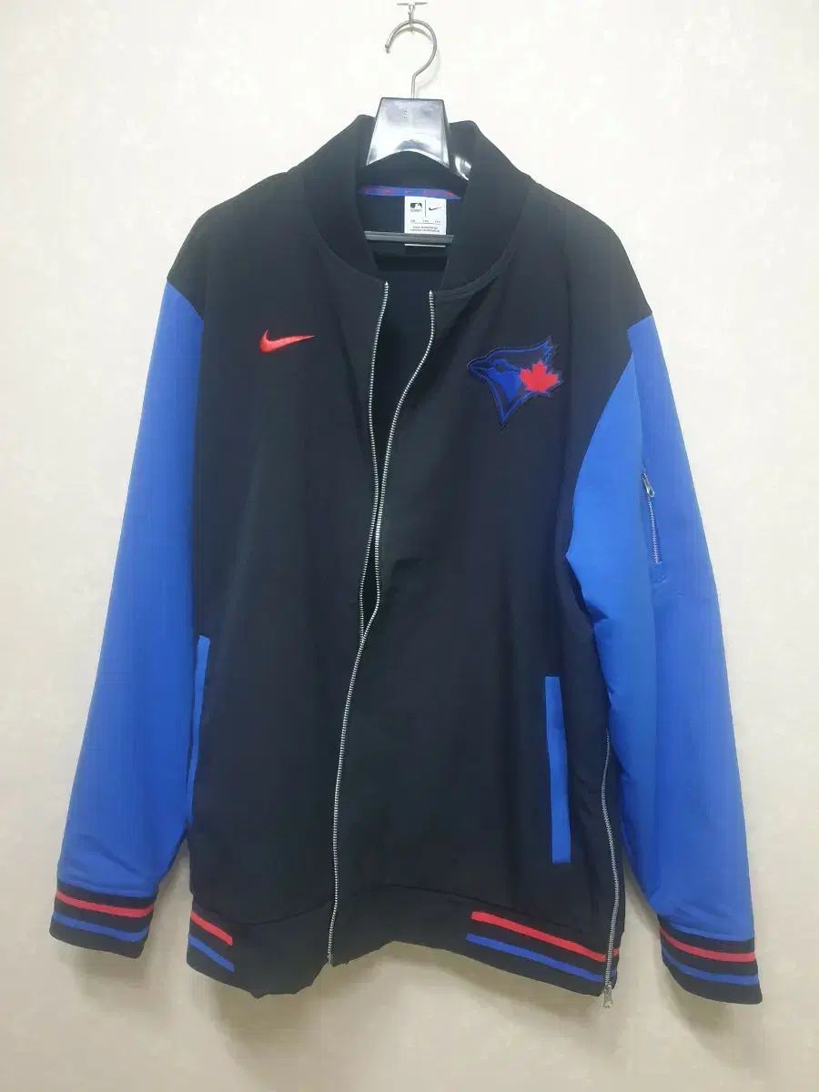 ナイキ メンズ ブラック トロント ブルージェイズ 2025 シティ コネクト アセンティック コレクション