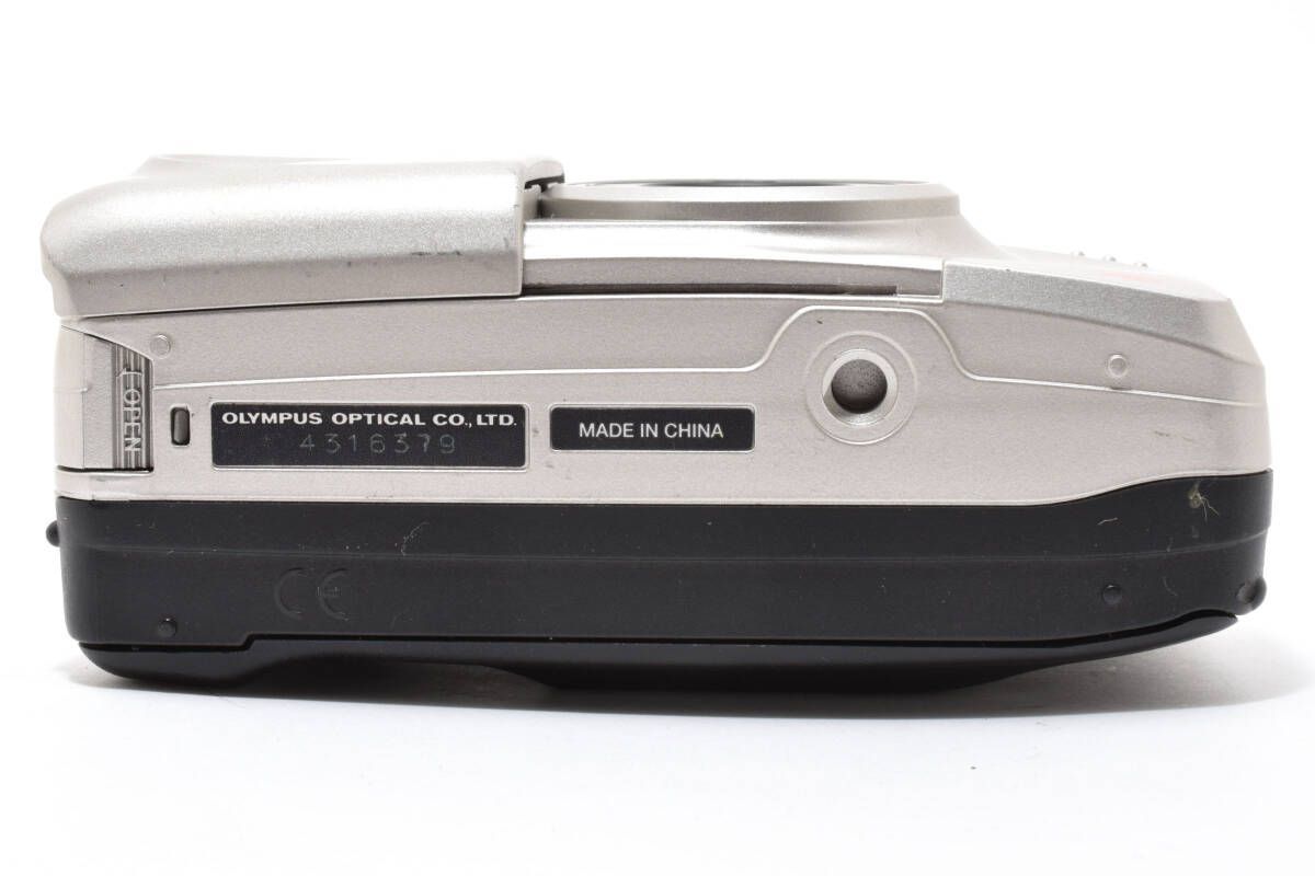 オリンパス OLYMPUS SUPERZOOM 105G オリンパス Olympus SUPERZOOM 105G シルバー AF / ZOOM 38-105mm