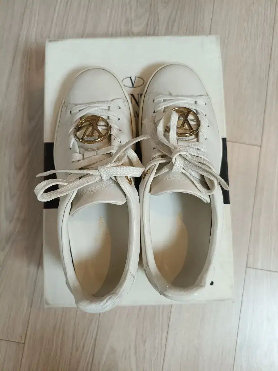 Vuitton ルイヴィトン