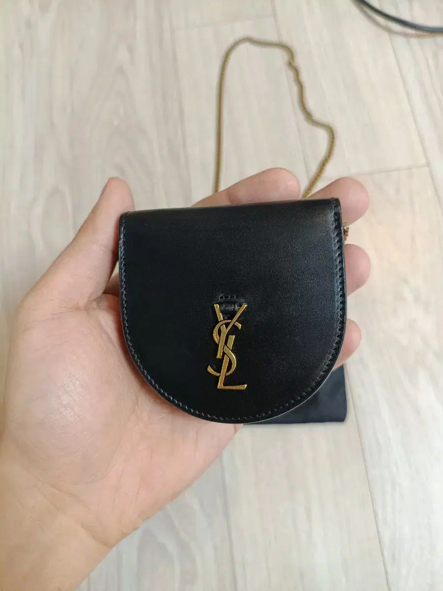 YVES SAINT LAURENT イヴ サンローラン ベイビー サッチェル バッグ