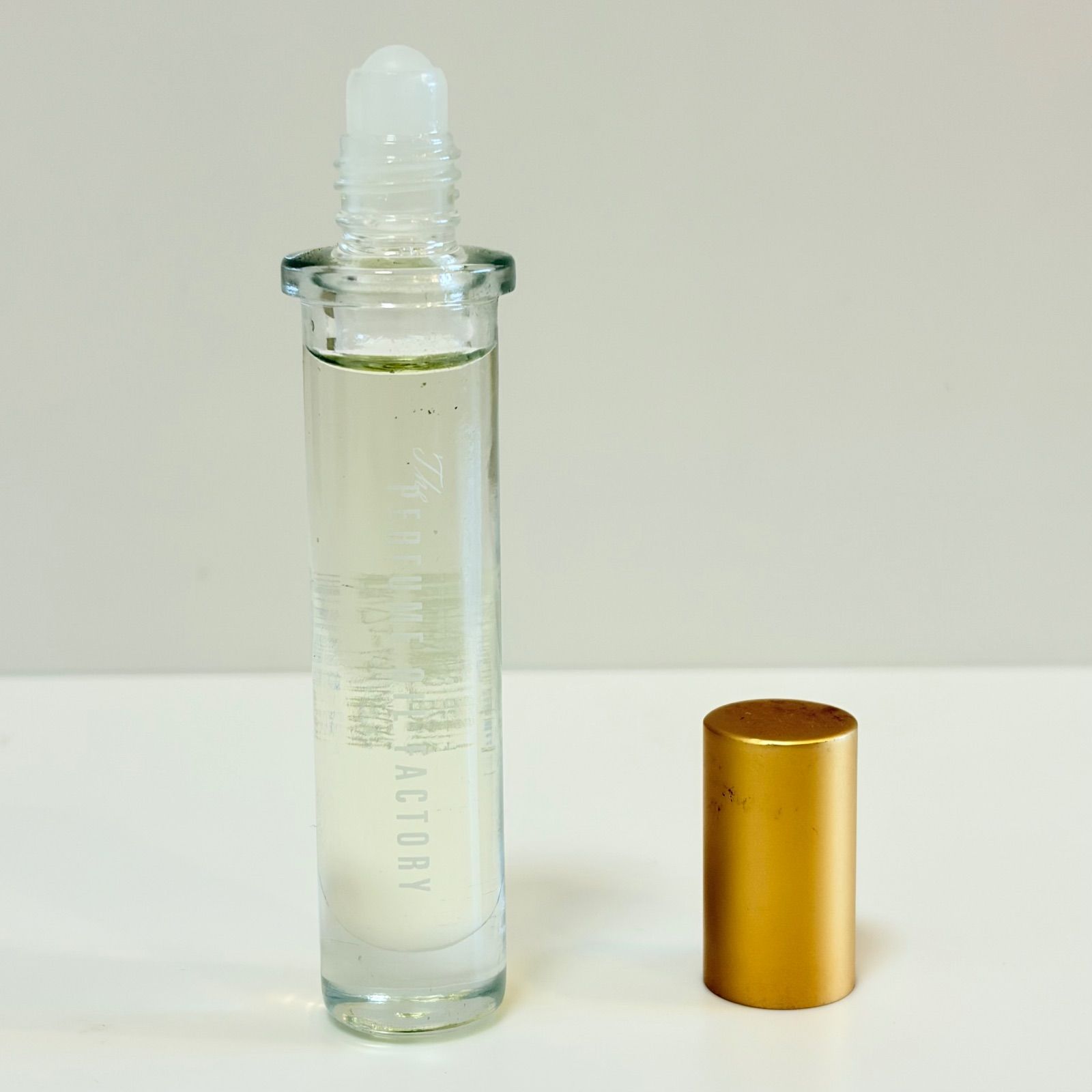 THE PERFUME OIL FACTORY 04 Musk, White grapefruit パフュームオイル