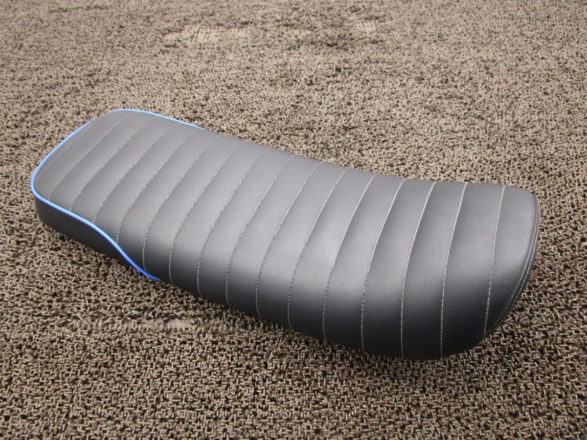 TW 225 社外 タックロール フラット シート A 8464 DG 09 J カスタム素材に ヤマハ G 328 E キャブ車 動画有