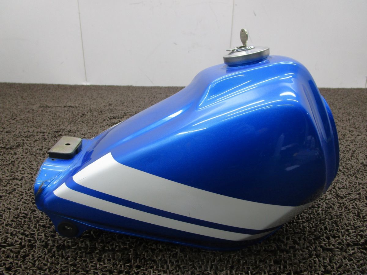 TW 225 ガソリンタンク フューエルコック タンクキャップ A 8452 DG 09 J ヤマハ G 328 E キャブ車 動画有