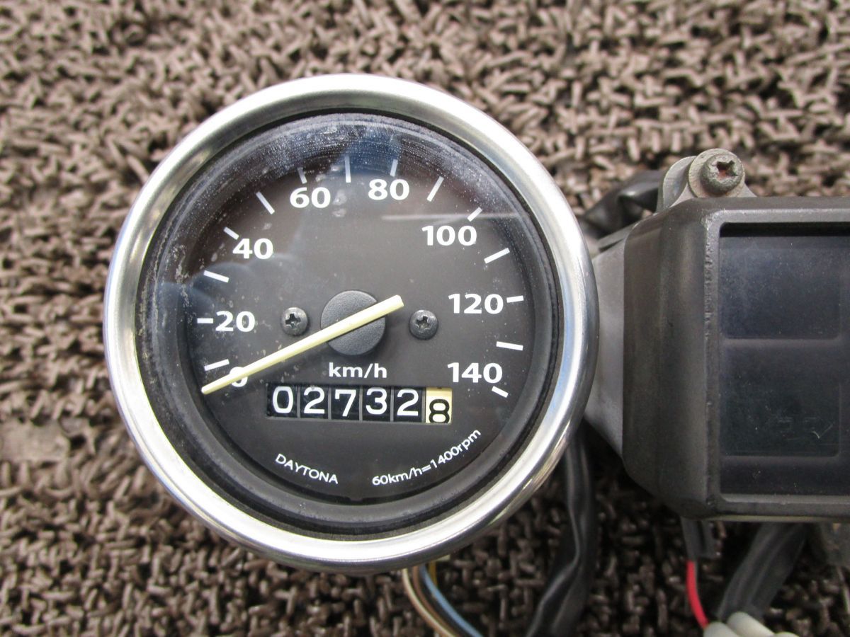 TW225 社外 デイトナ 140Km スピードメーター △A8428！インジケーター