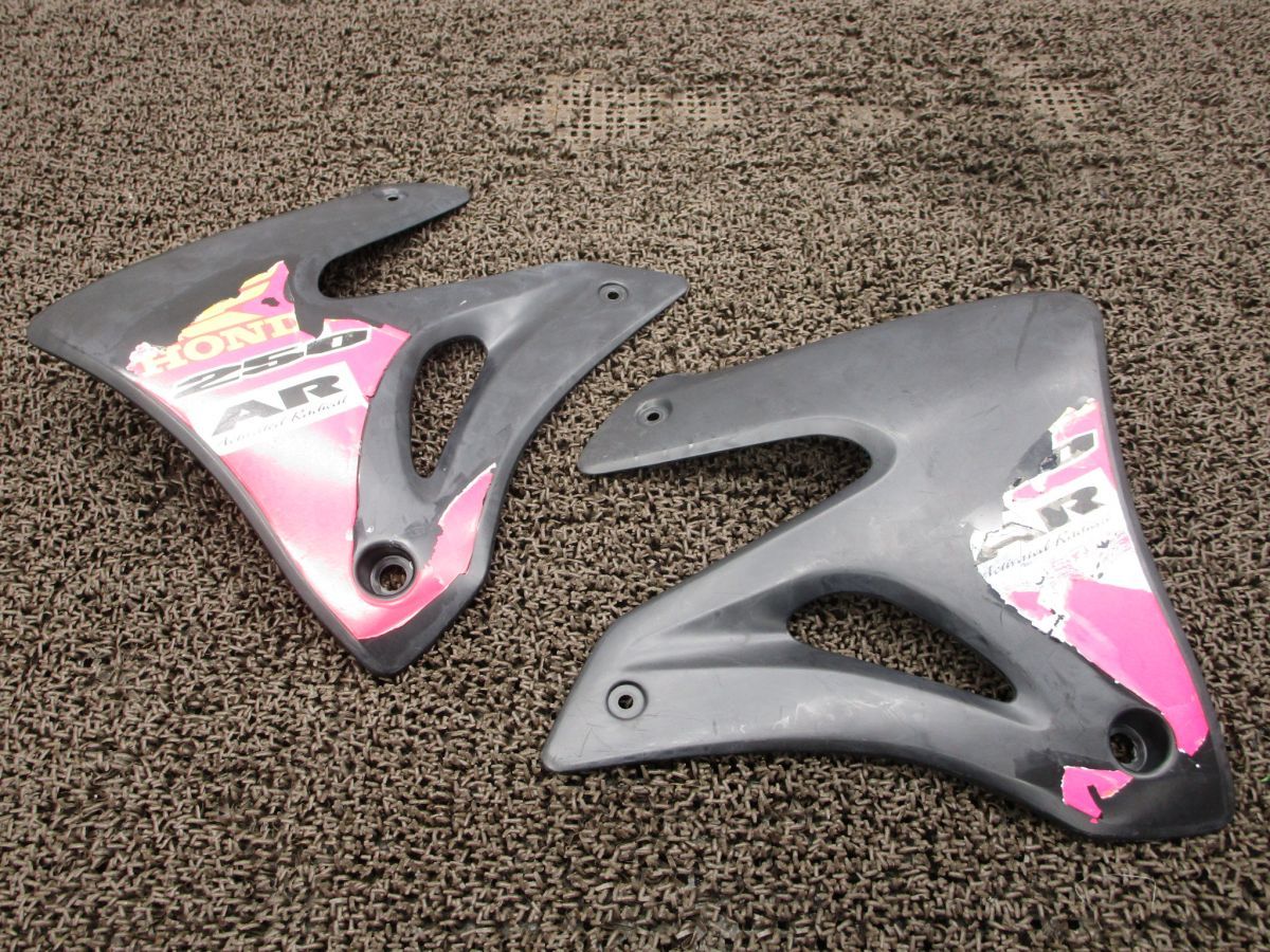HONDA CRM250AR シュラウド 左右 CRM250AR[51右シュラウド]検CRM250R｝B