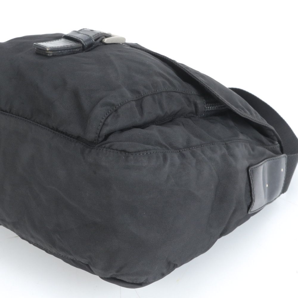 極美品 プラダ テスート ナイロン 三角 トライアングル ロゴ レザー