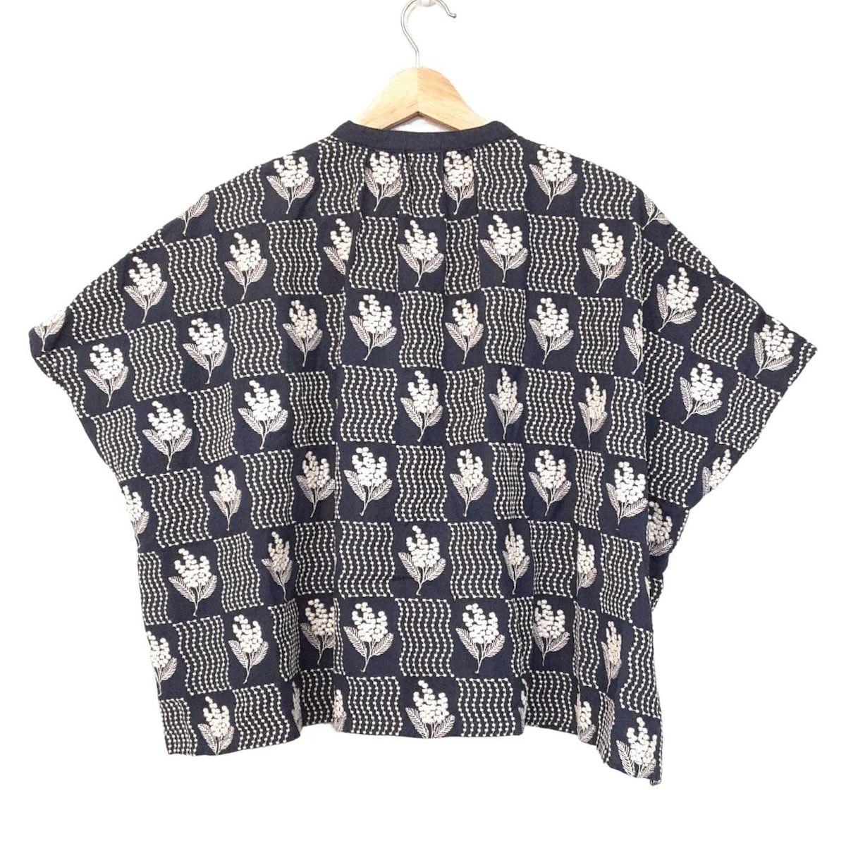 marble SUD マーブルシュッド 半袖シャツブラウス レディース - ネイビー×アイボリー 刺繍