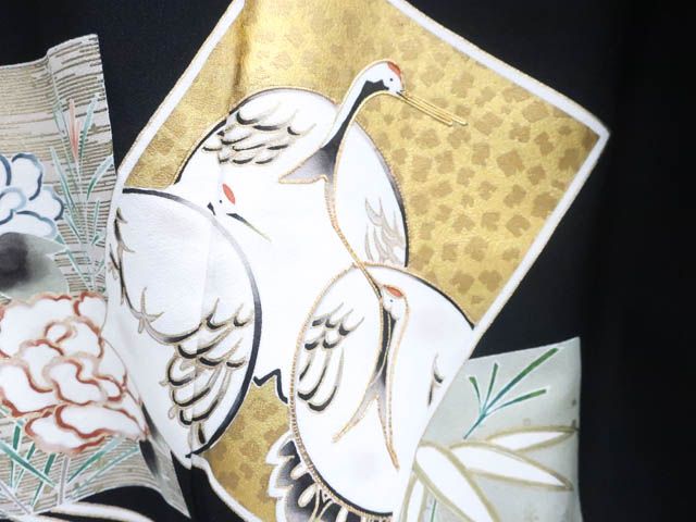 一輝堂】黒留袖 五つ紋 金駒刺繍 色紙に鶴と花 比翼仕立 正絹 着物